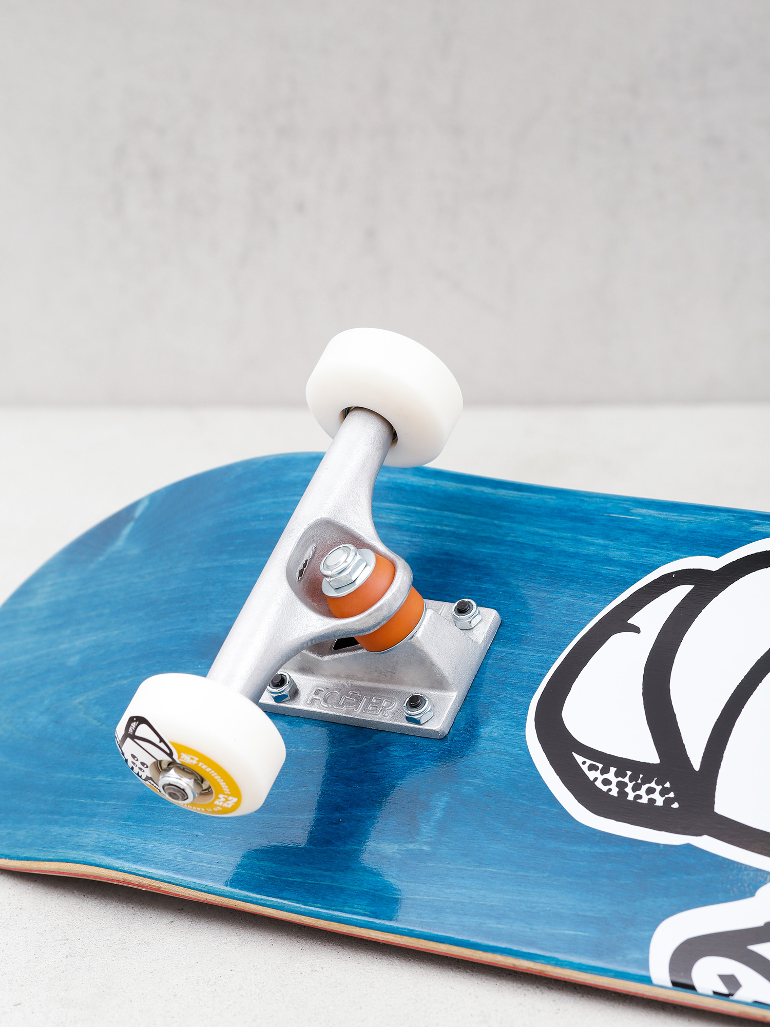 Skateboard Mob Skateboards Skull (teal)