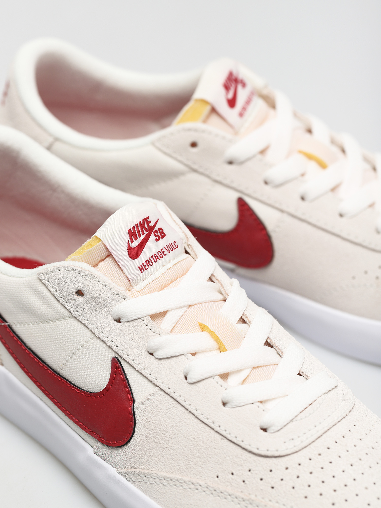 Topánky Nike SB Heritage Vulc (summit white/gym red summit white white)