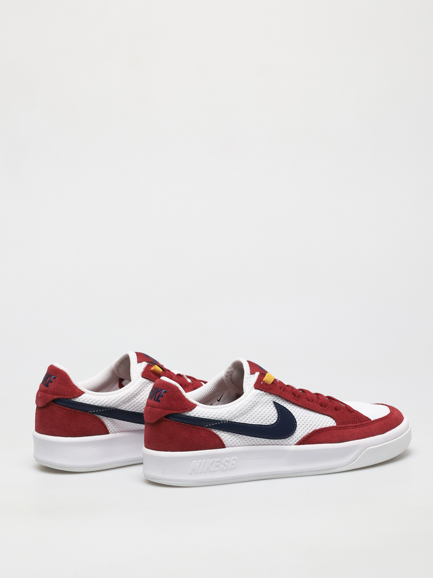 nike sb adversary premium trainers in red and grey