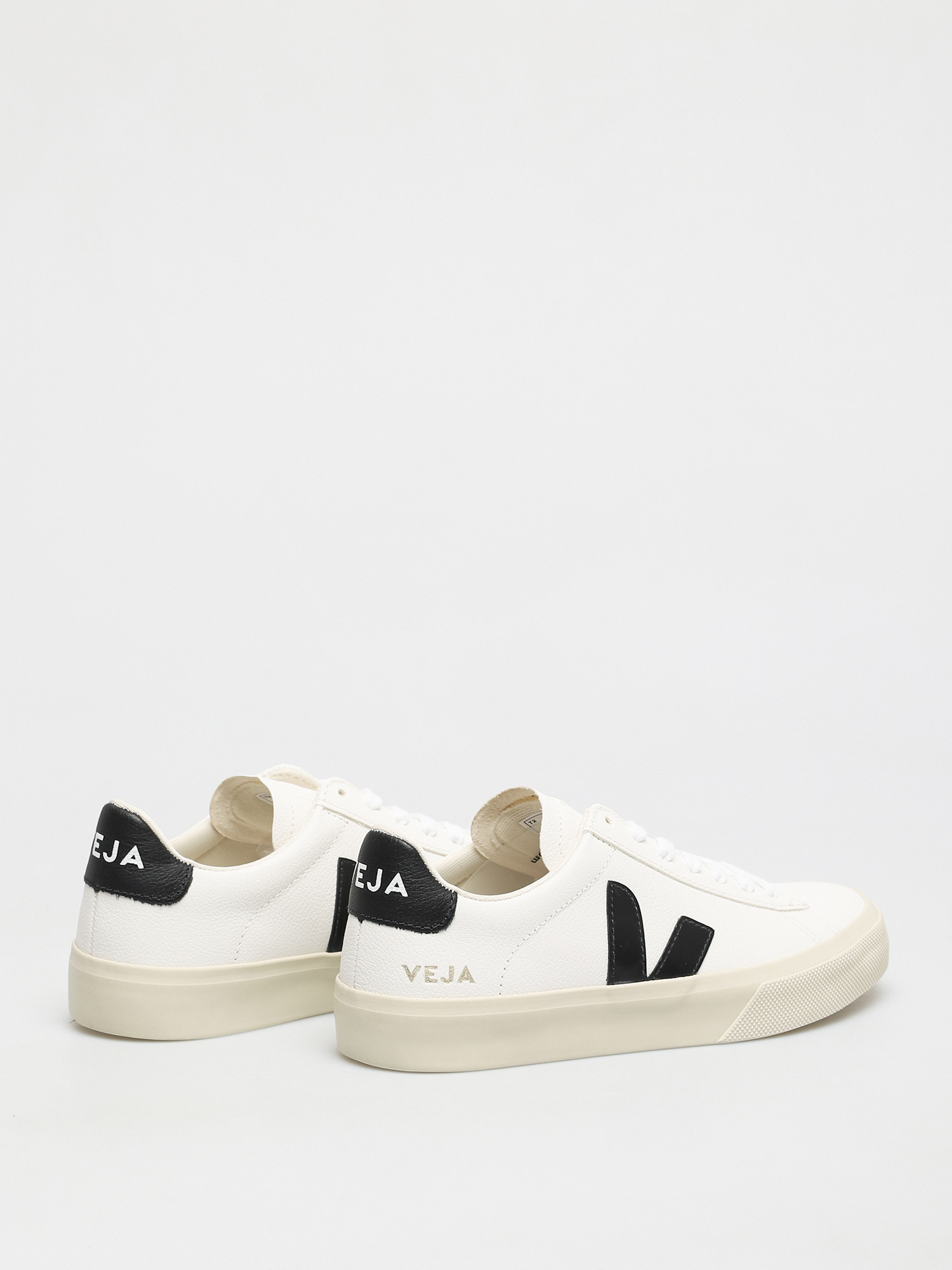 Topánky Veja Campo Wmn (chromefree leather white black)