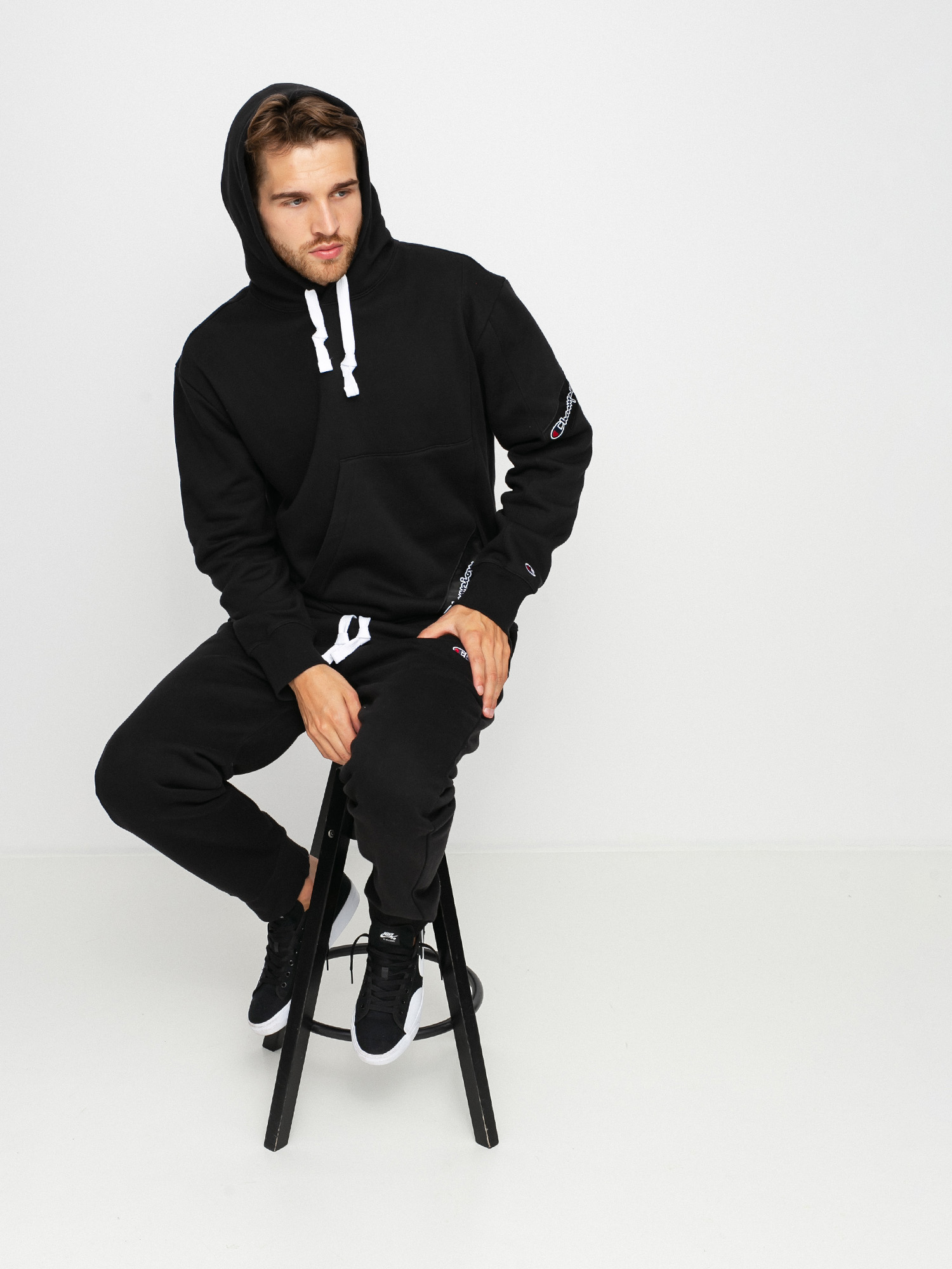 Mikina s kapucňou Champion Sweatshirt HD 216549 (nbk)