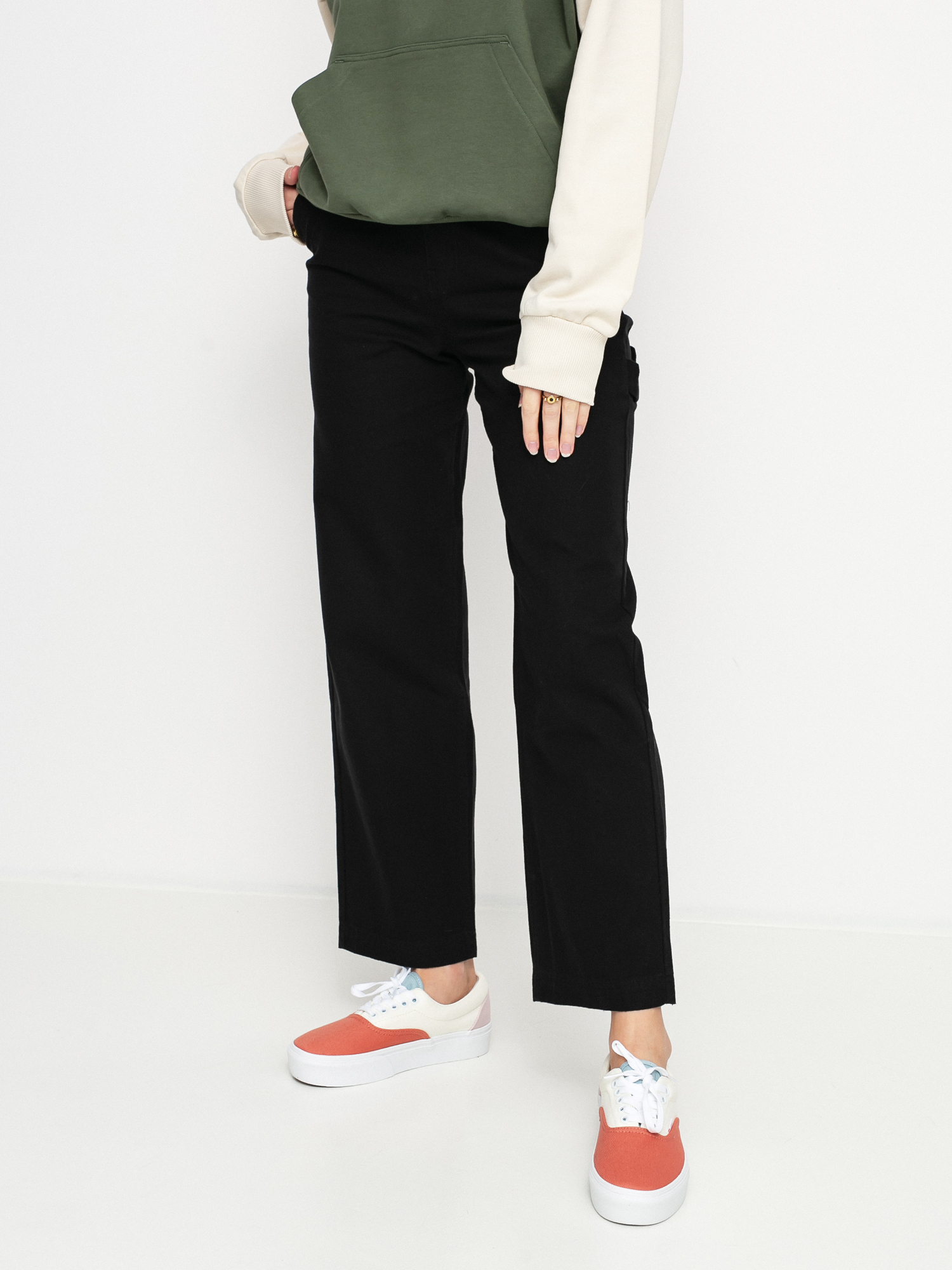 Nohavice Vans Ground Work Wmn (black)