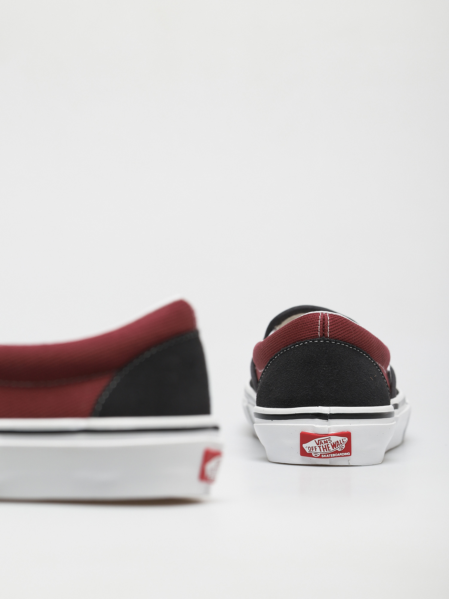 Topánky Vans Skate Slip On (asphalt/pomegranate)