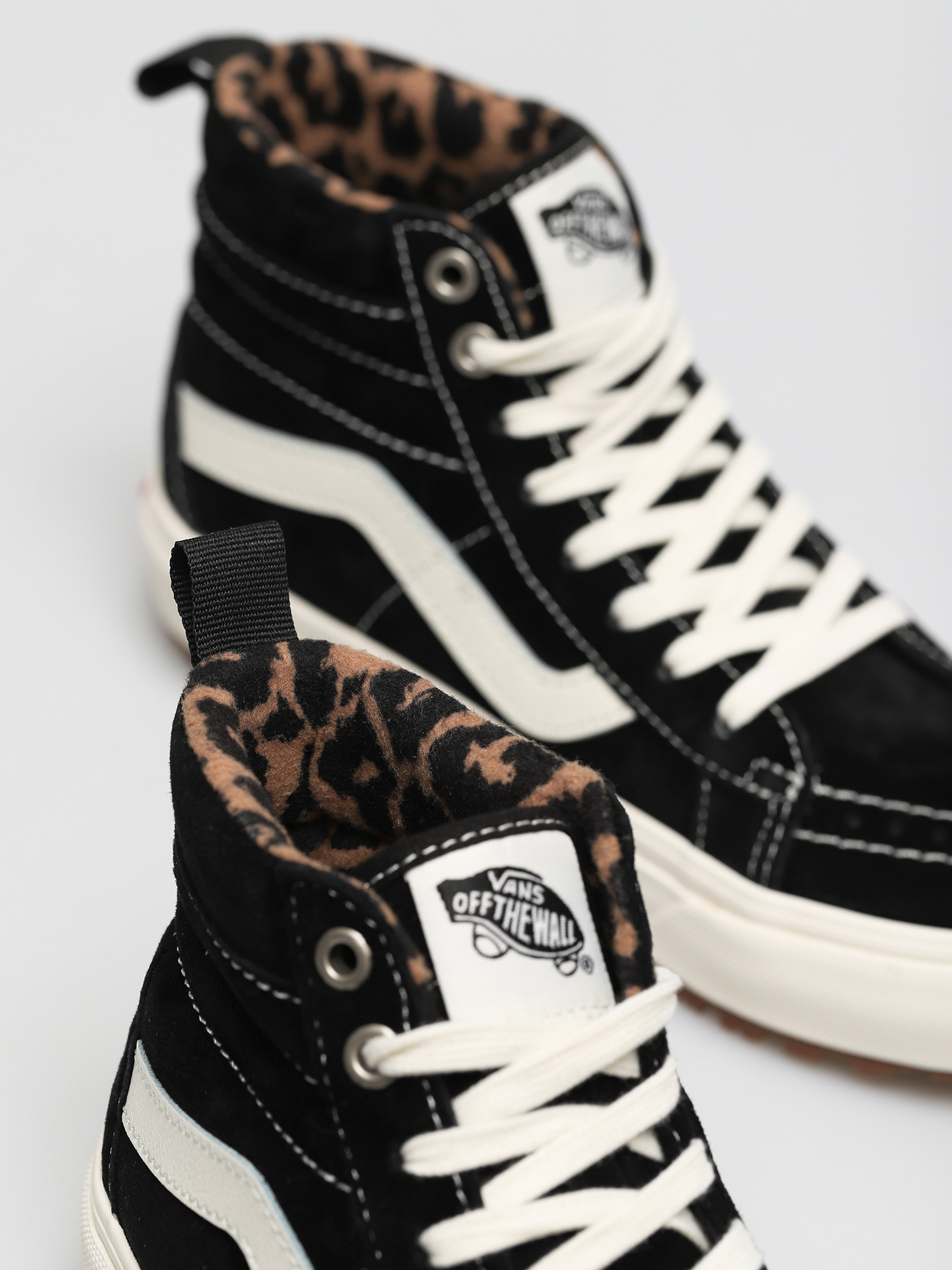 Topánky Vans Sk8 Hi MTE 1 (suede/black/leopard)
