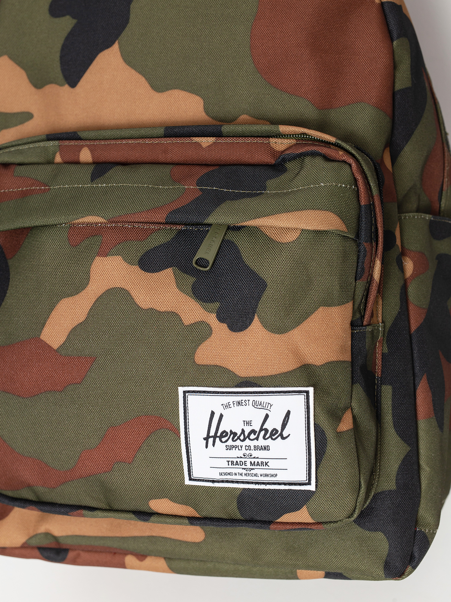 Batoh Herschel Supply Co. Miller (woodland camo)