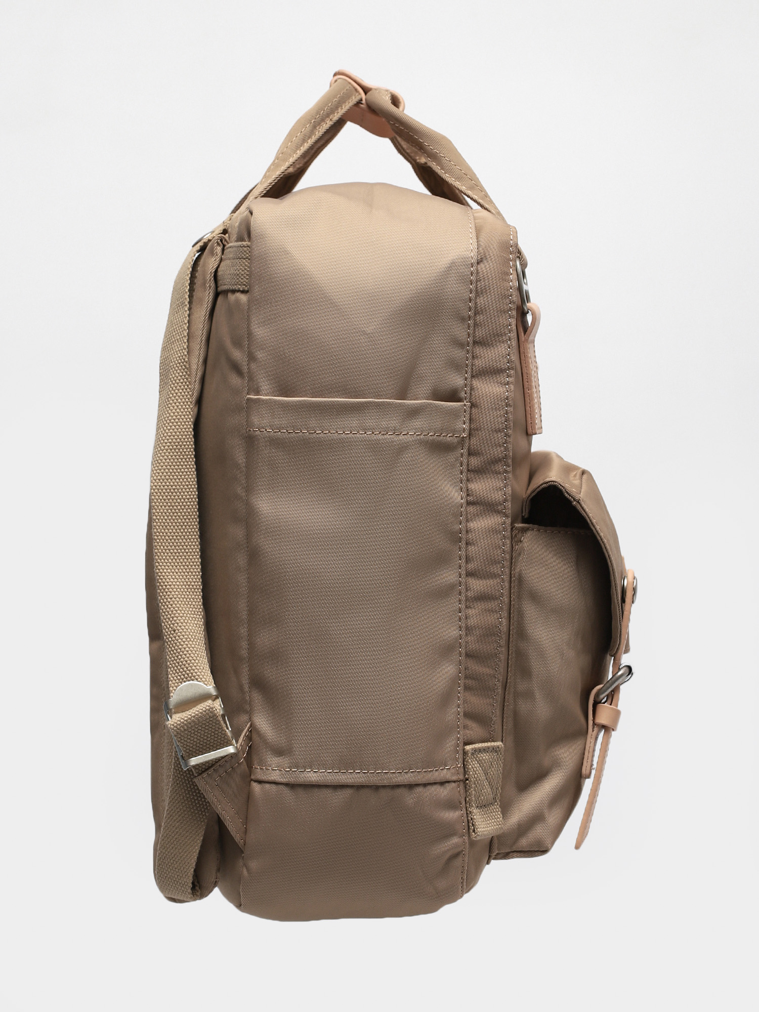 Batoh Doughnut Macaroon (almond)