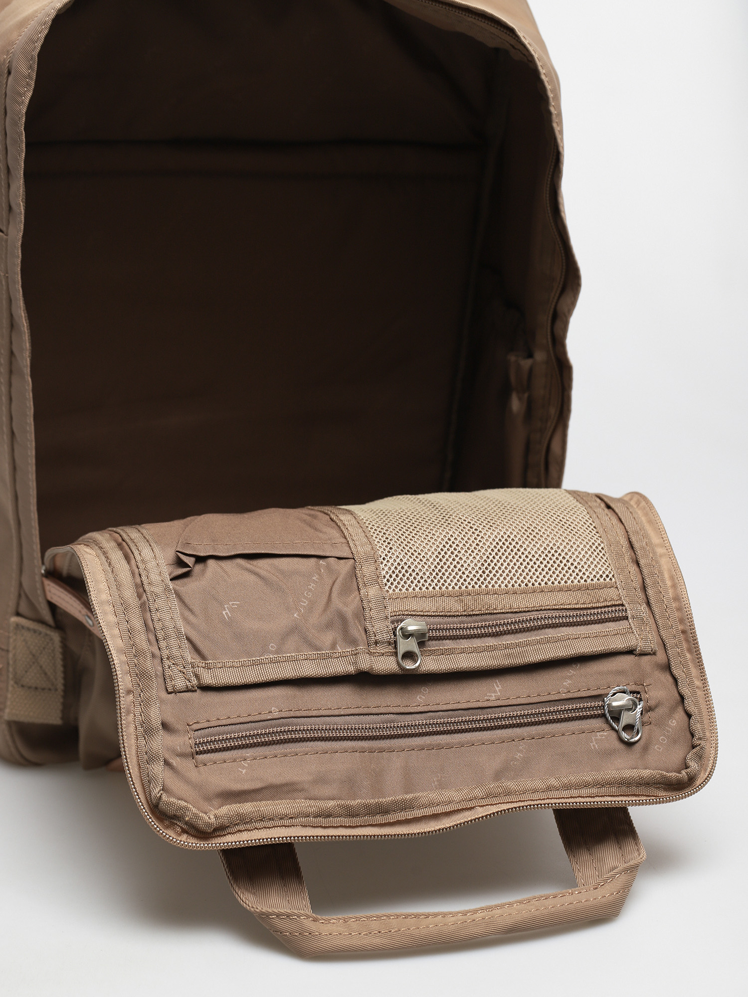 Batoh Doughnut Macaroon (almond)