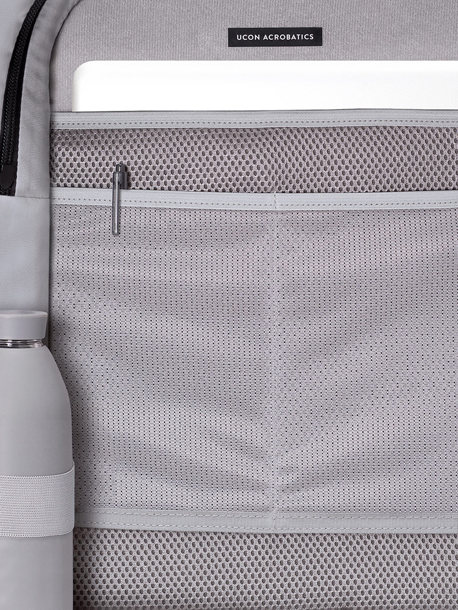 Batoh Ucon Acrobatics Alison Lotus (black)