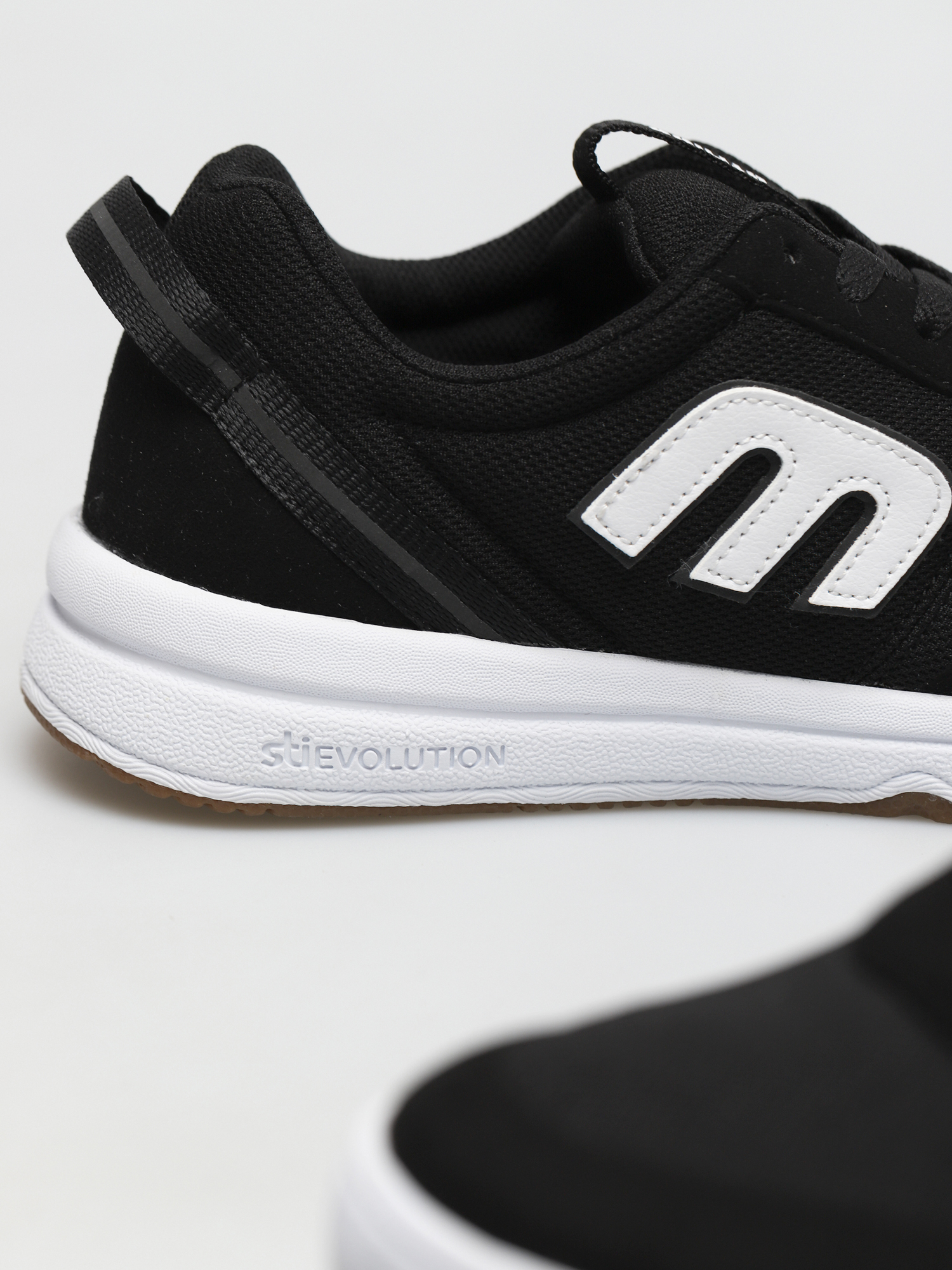 Topánky Etnies Ranger Lt (black/white/gum)