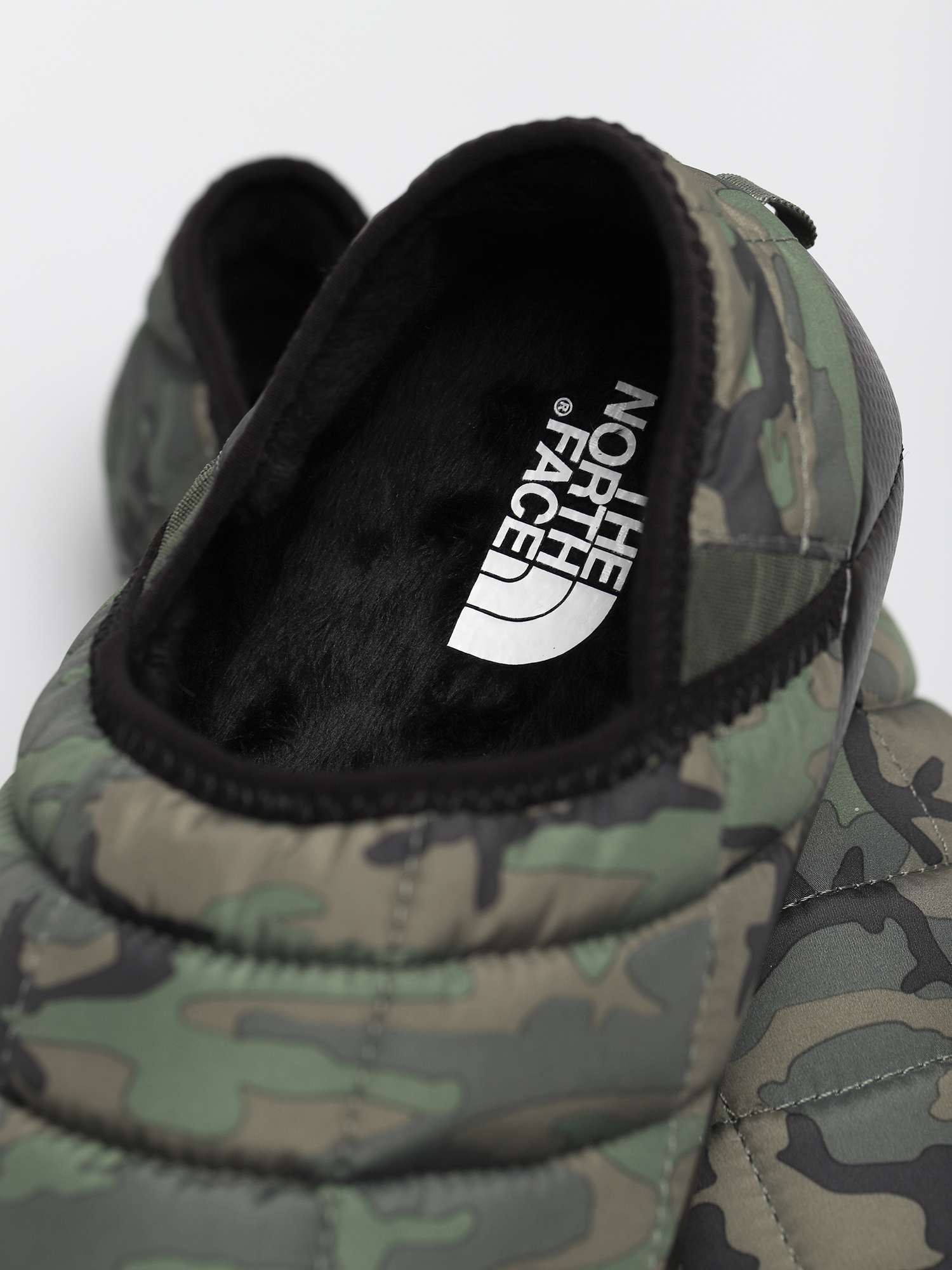 Topánky The North Face Thermoball Traction Mule V (thymbrushwdcamoprint/thym)