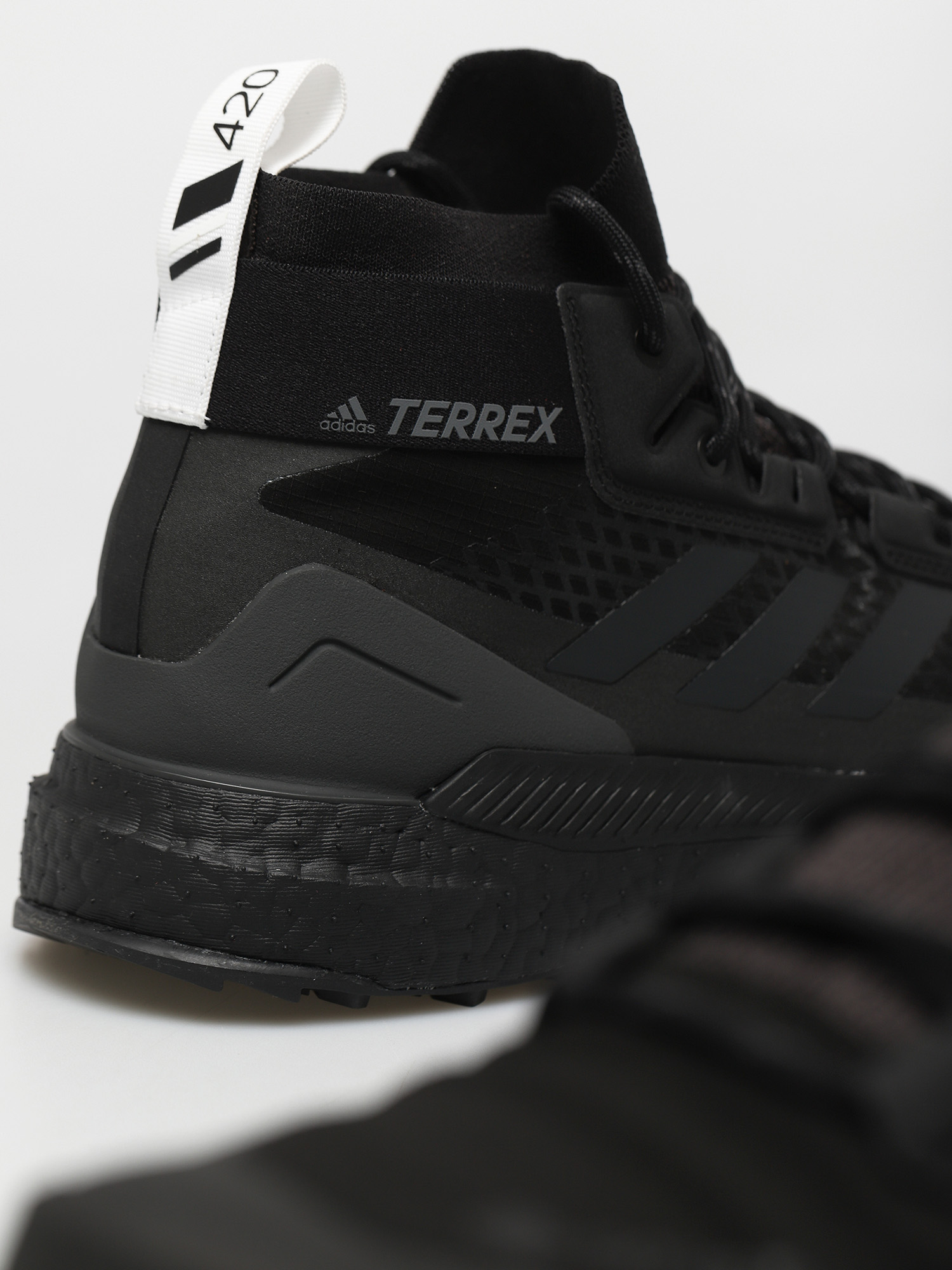 Topánky adidas Originals Terrex Free Hiker Gtx (cblack/carbon/ftwwht)