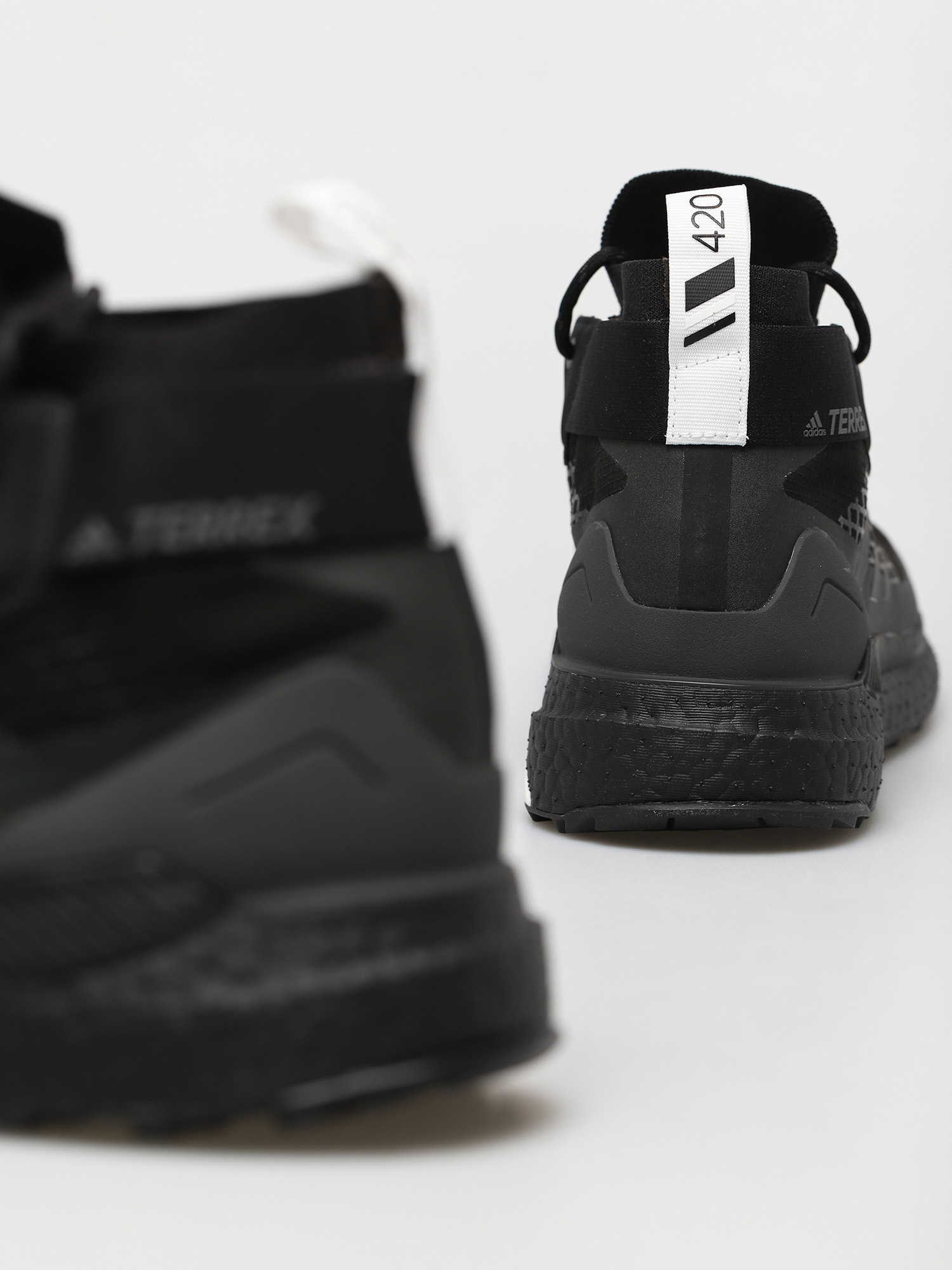 Topánky adidas Originals Terrex Free Hiker Gtx (cblack/carbon/ftwwht)