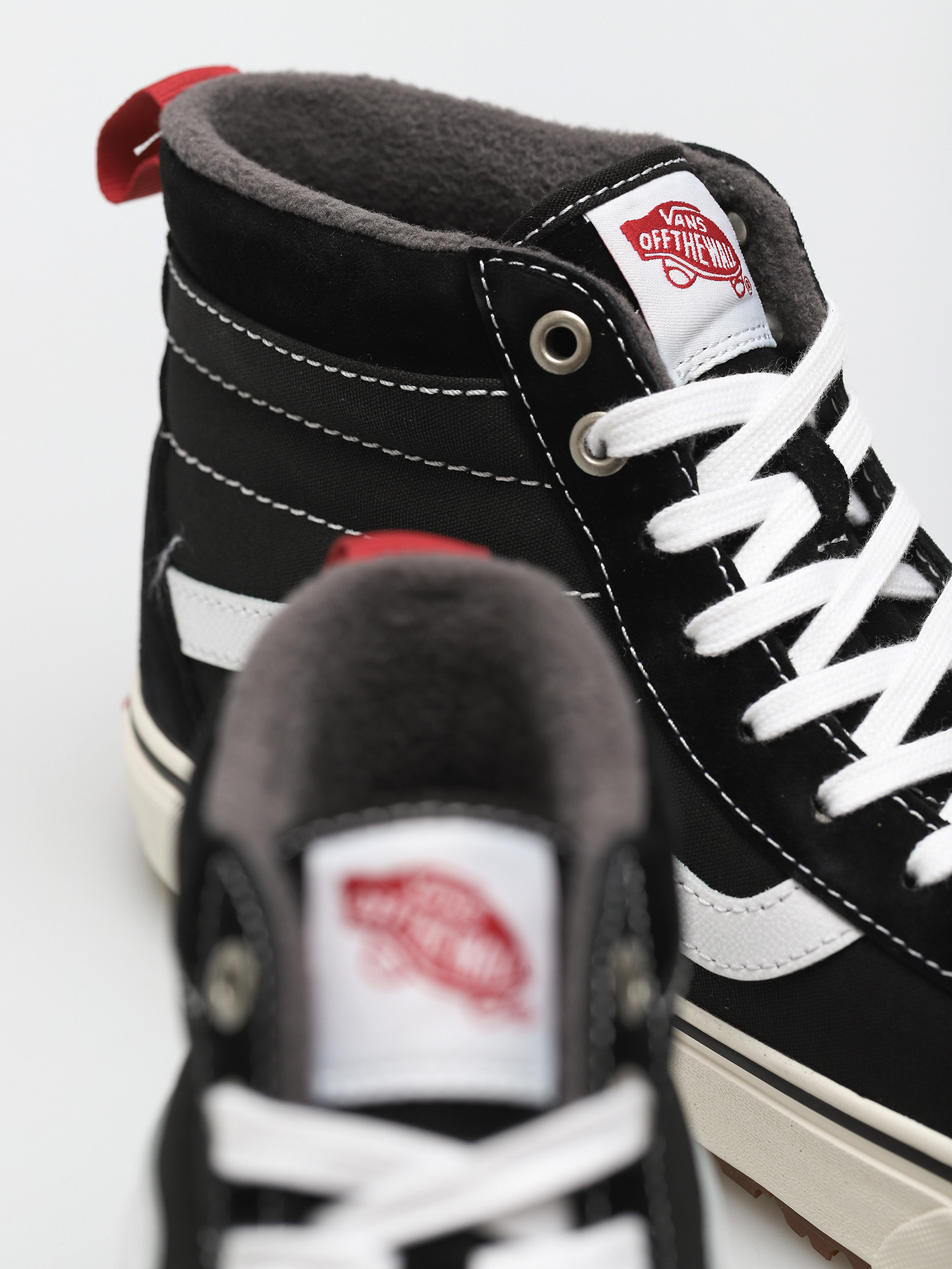 Topánky Vans Sk8 Hi MTE 1 (black/true white)