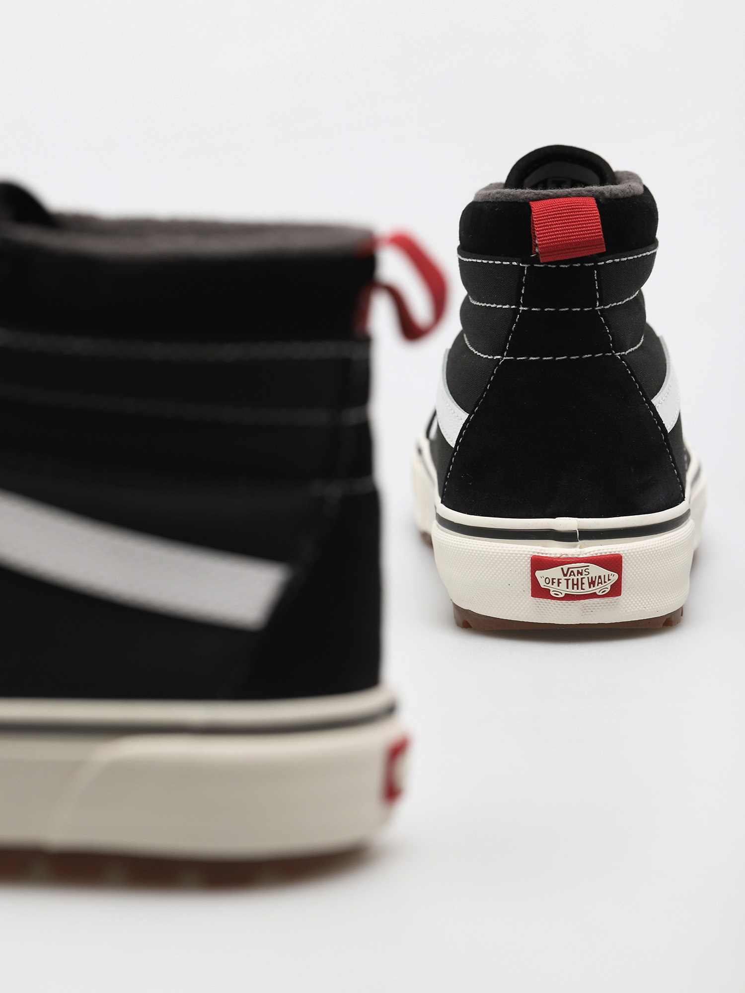 Topánky Vans Sk8 Hi MTE 1 (black/true white)
