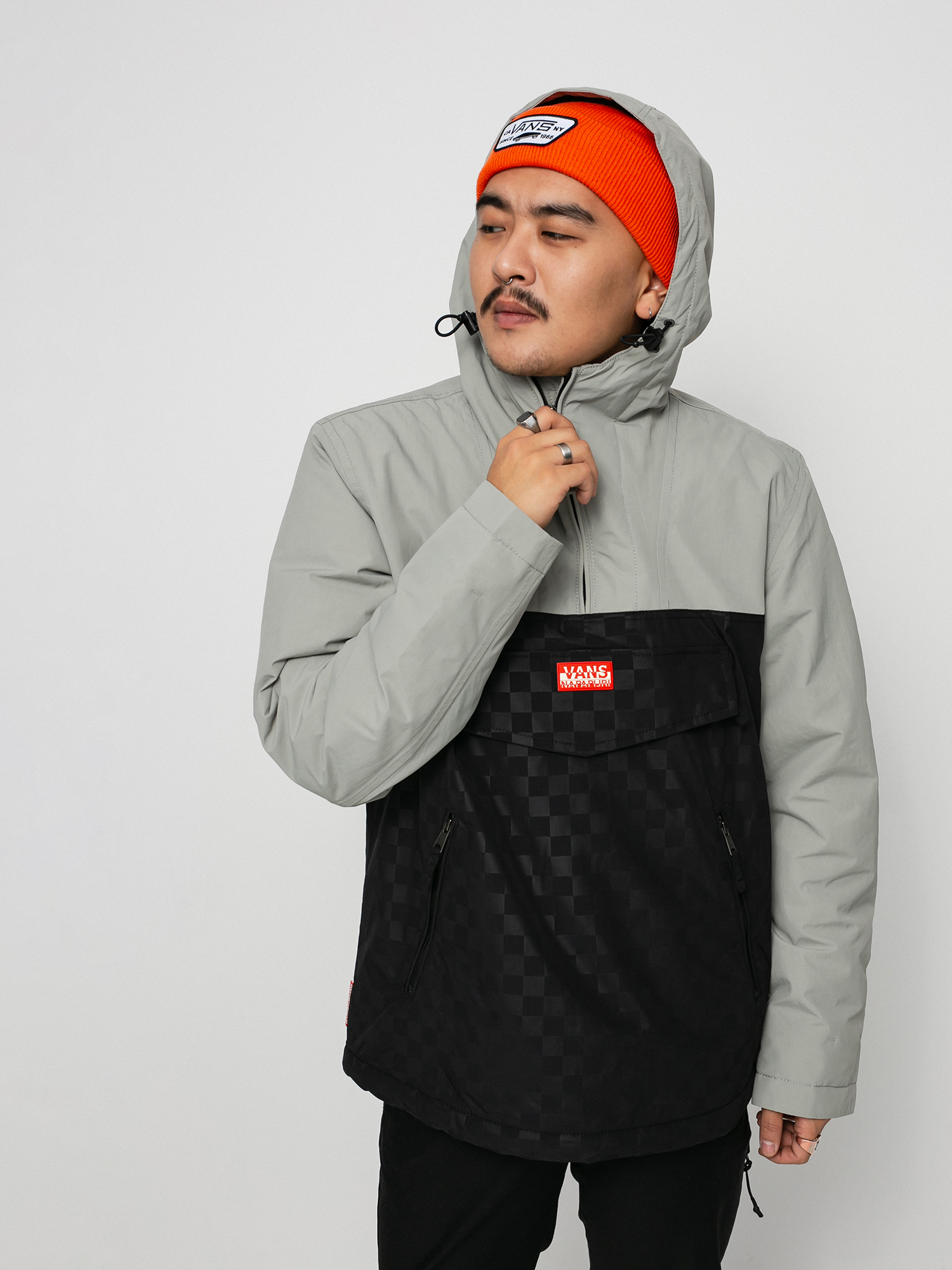 Bunda Vans X Napapijri Anorak (forest frog/black checkerboard)