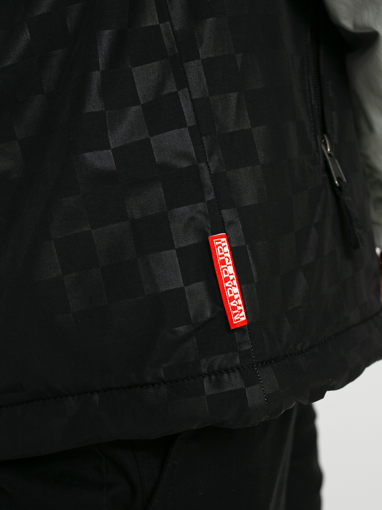 Bunda Vans X Napapijri Anorak (forest frog/black checkerboard)