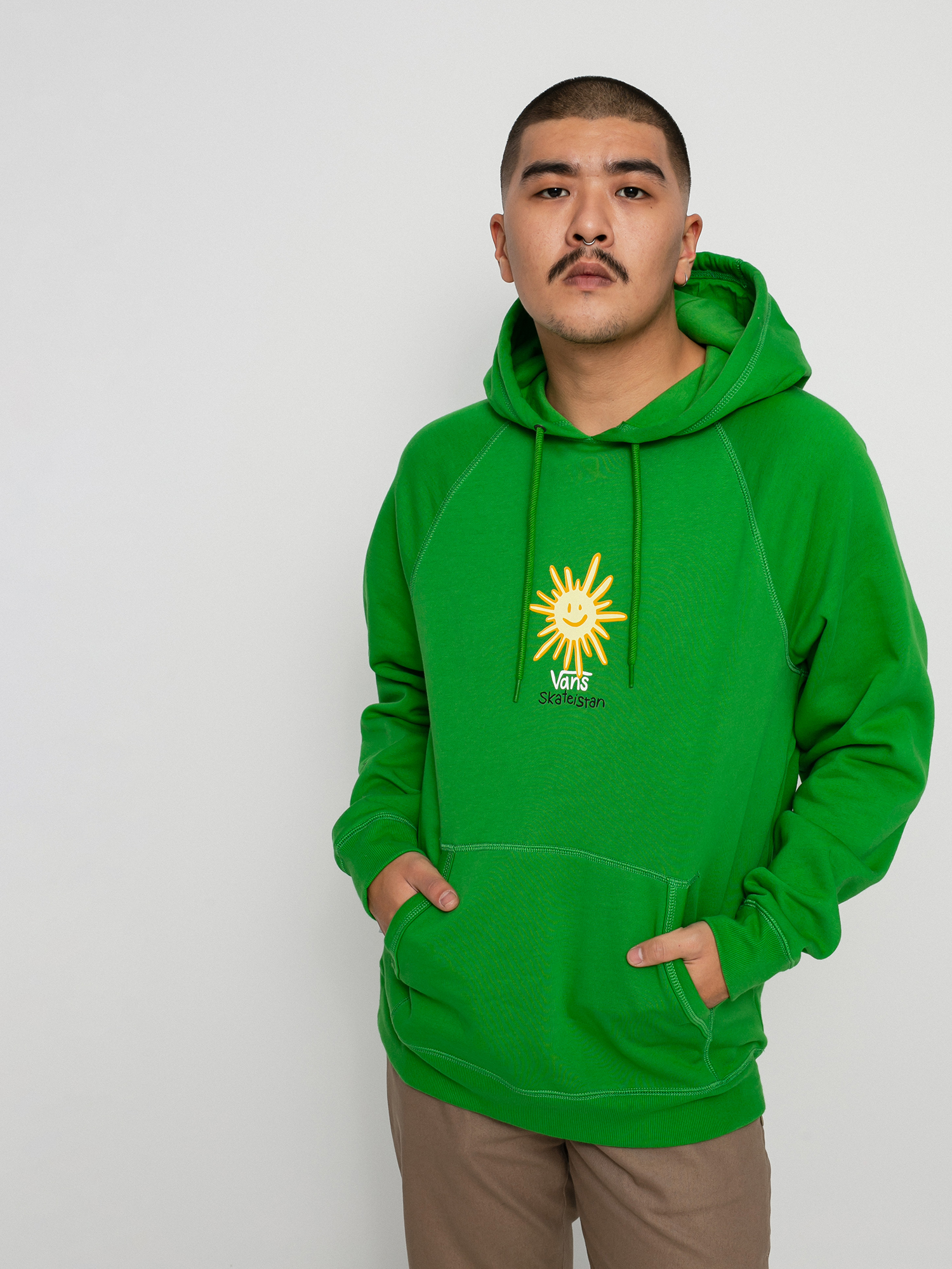 Mikina s kapucňou Vans X Skateistan Versa Standard HD (skateistan/green)
