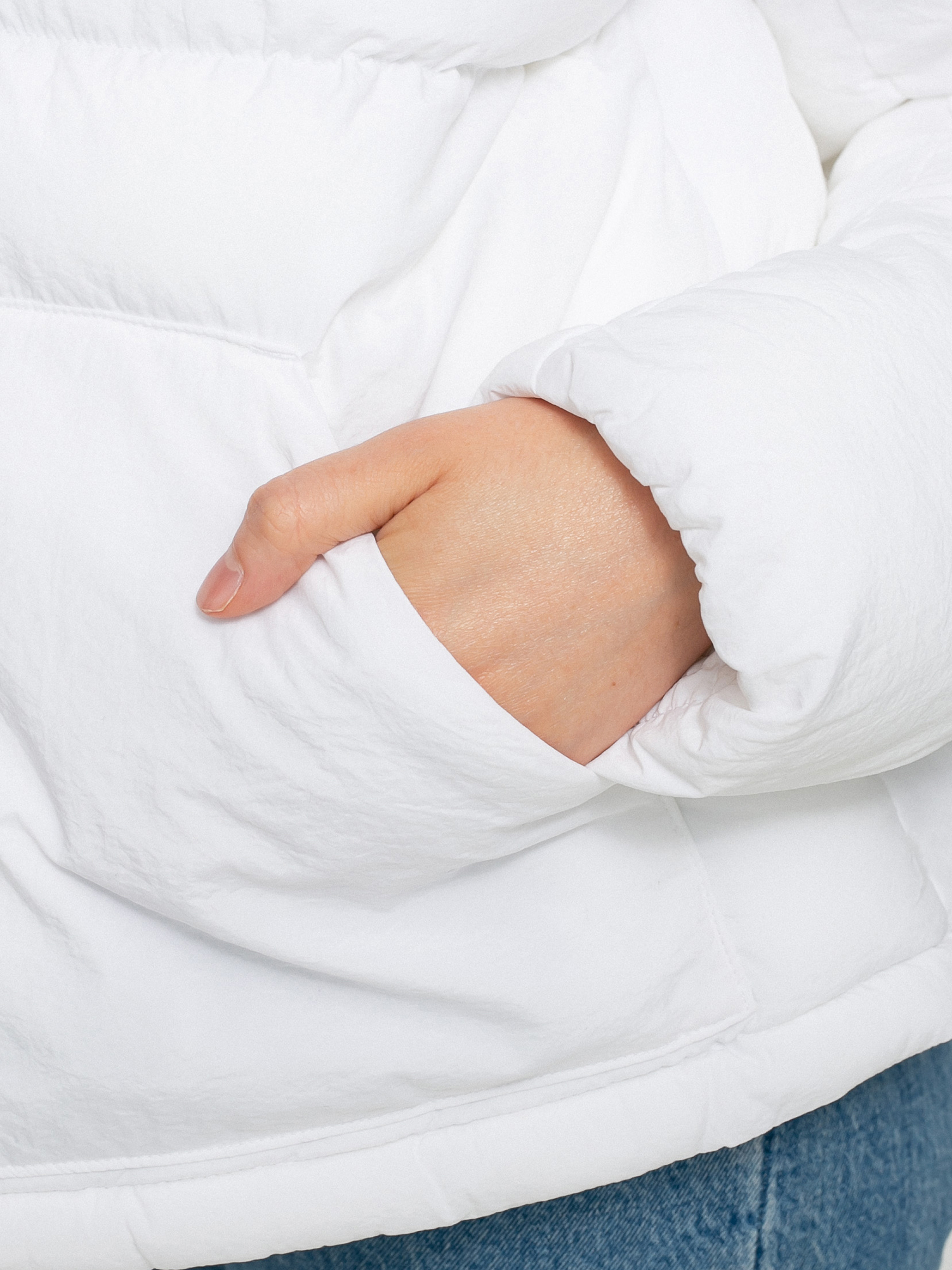 Bunda Champion Hooded Jacket 114577 Wmn (wht)