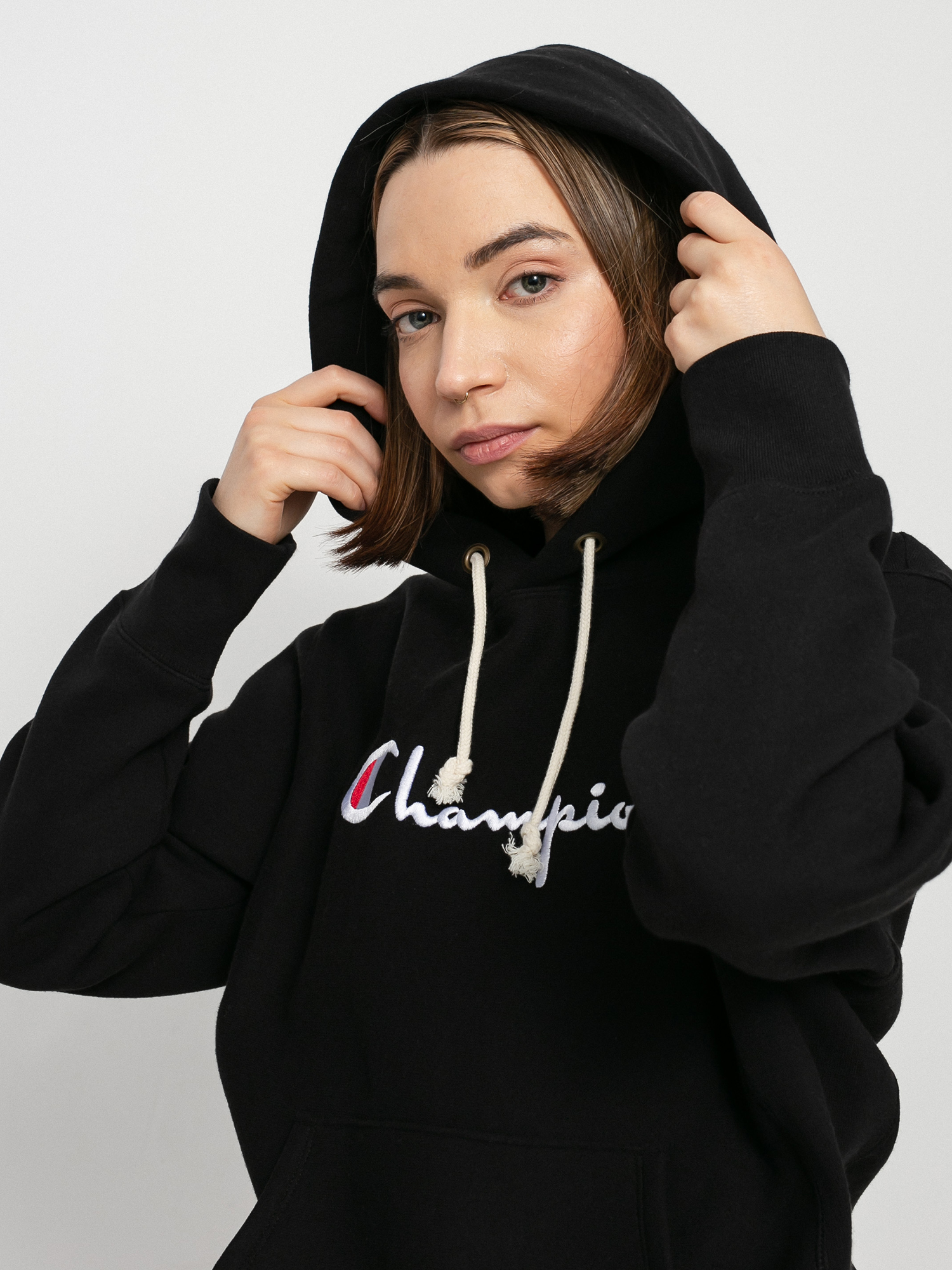 Mikina s kapucňou Champion Sweatshirt HD 114788 Wmn (nbk)