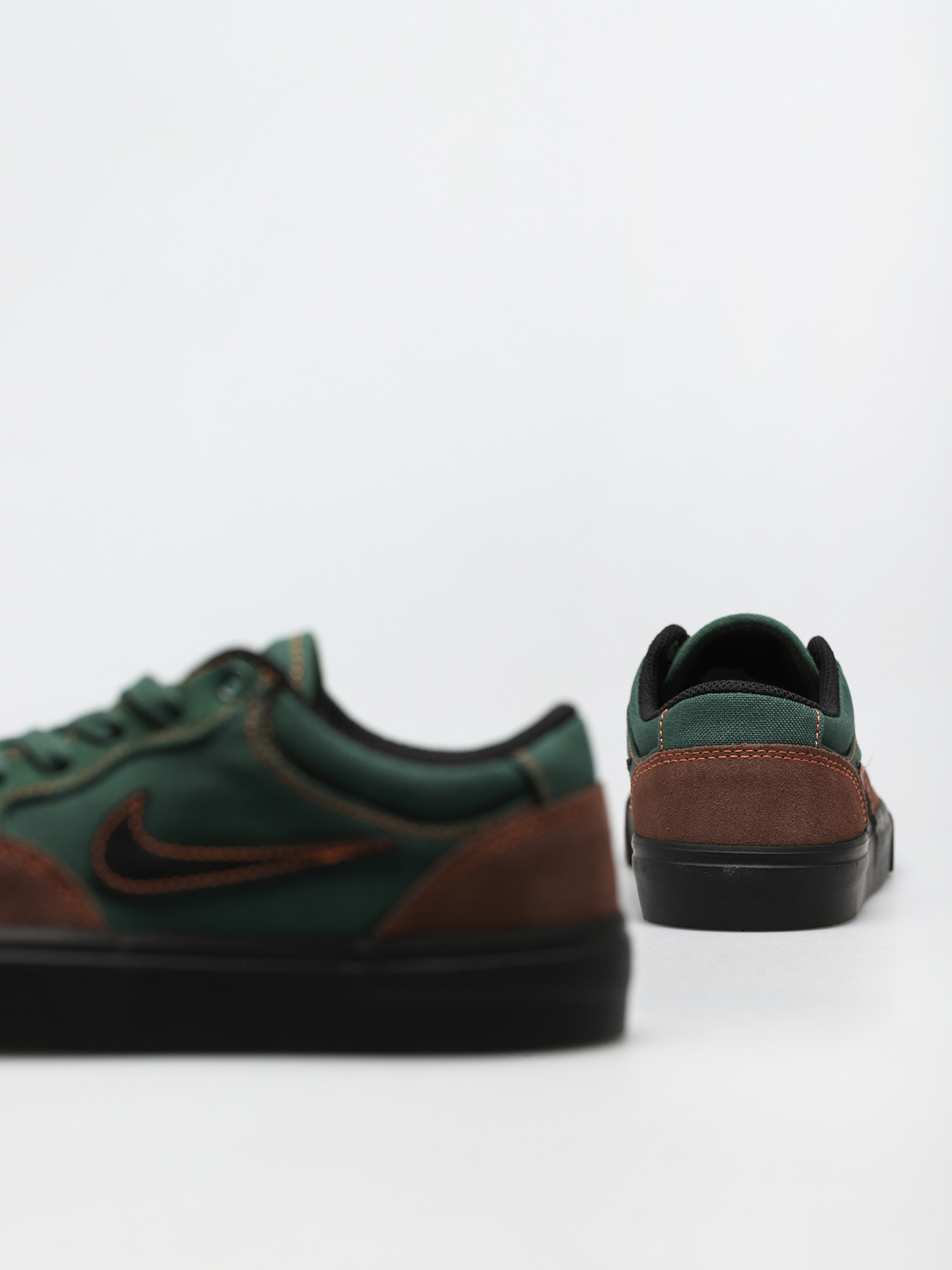Topánky Nike SB Chron 2 (lt chocolate/black noble green)