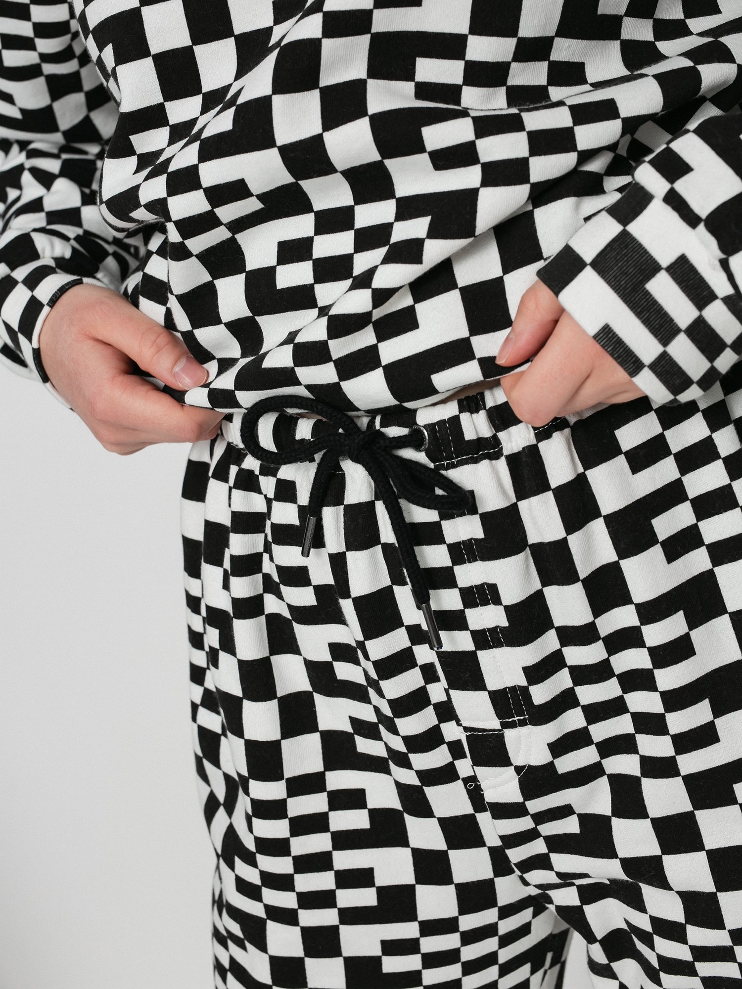 Nohavice Volcom Check U Out Wmn (black white)
