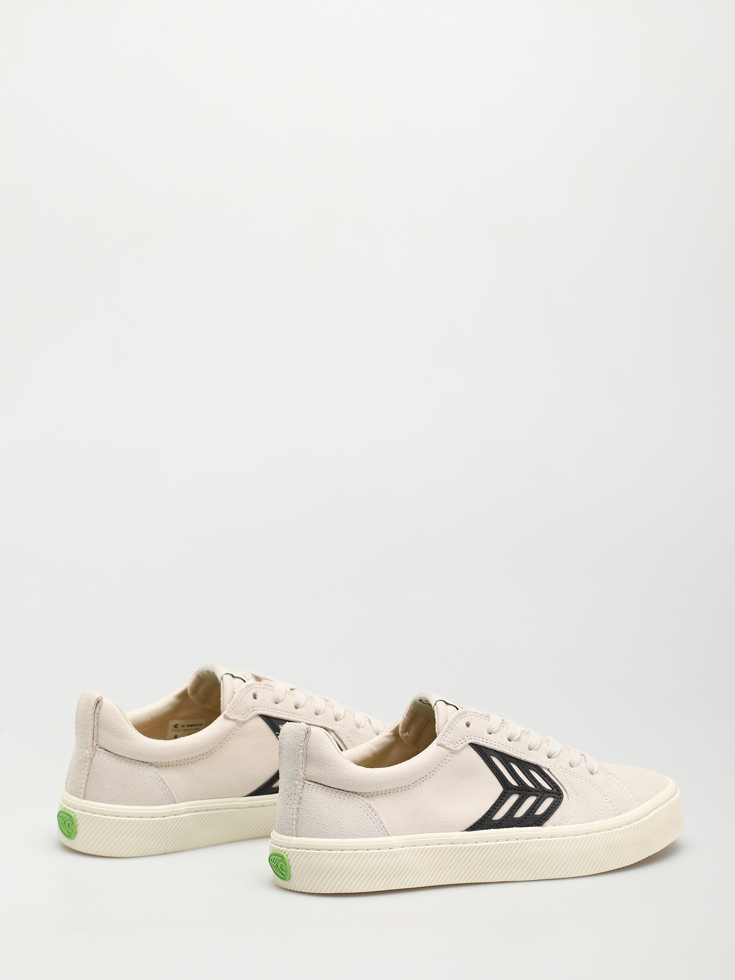 Topánky Cariuma Catiba Pro (vintage white/black logo)