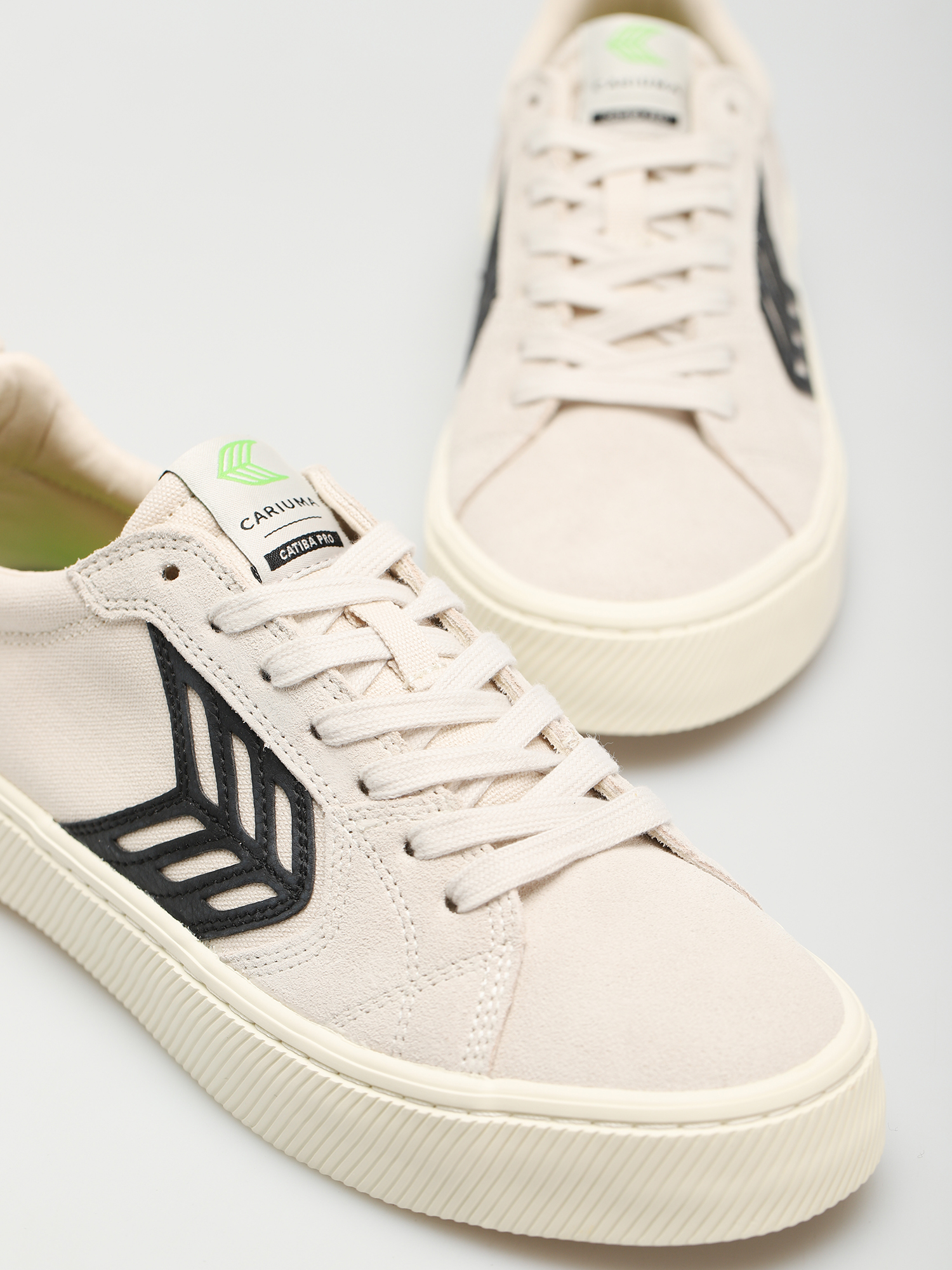 Topánky Cariuma Catiba Pro (vintage white/black logo)