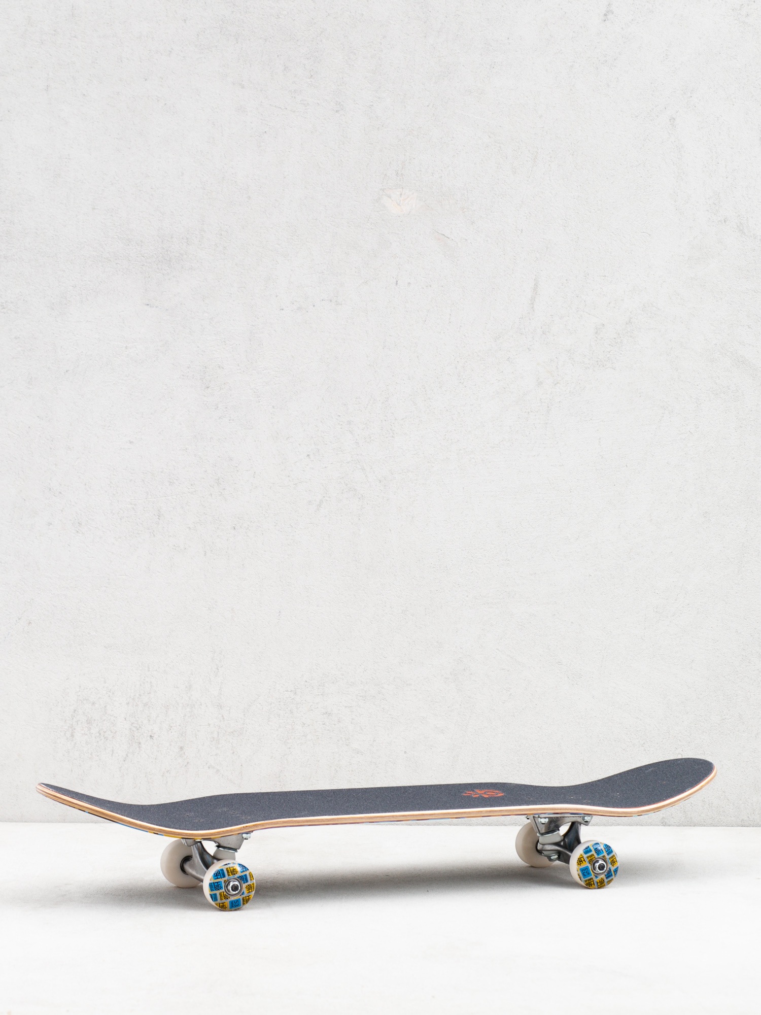 Skateboard Habitat Pod Compressed (blue/yellow/black)