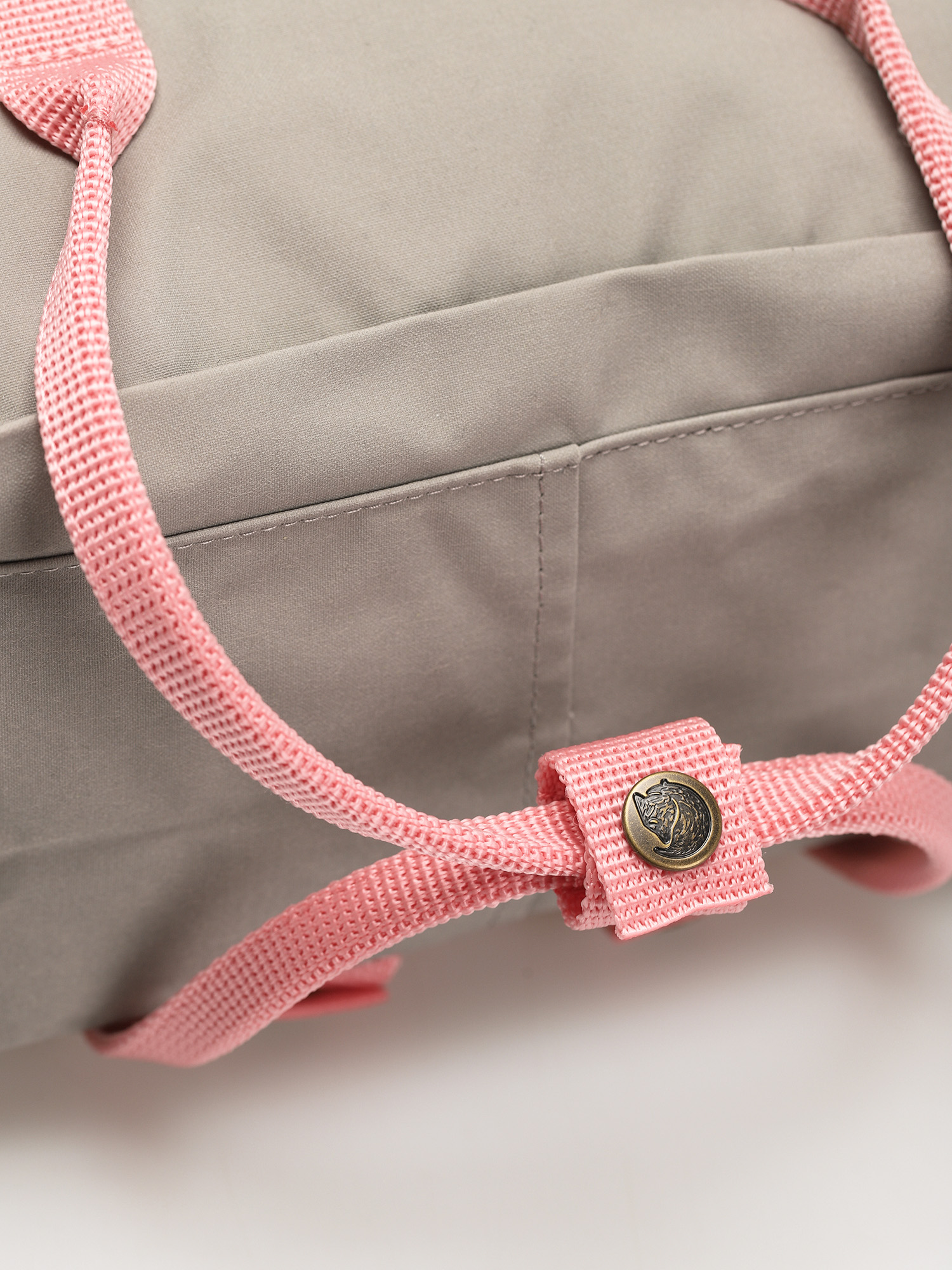 Batoh Fjallraven Kanken (fog/pink)