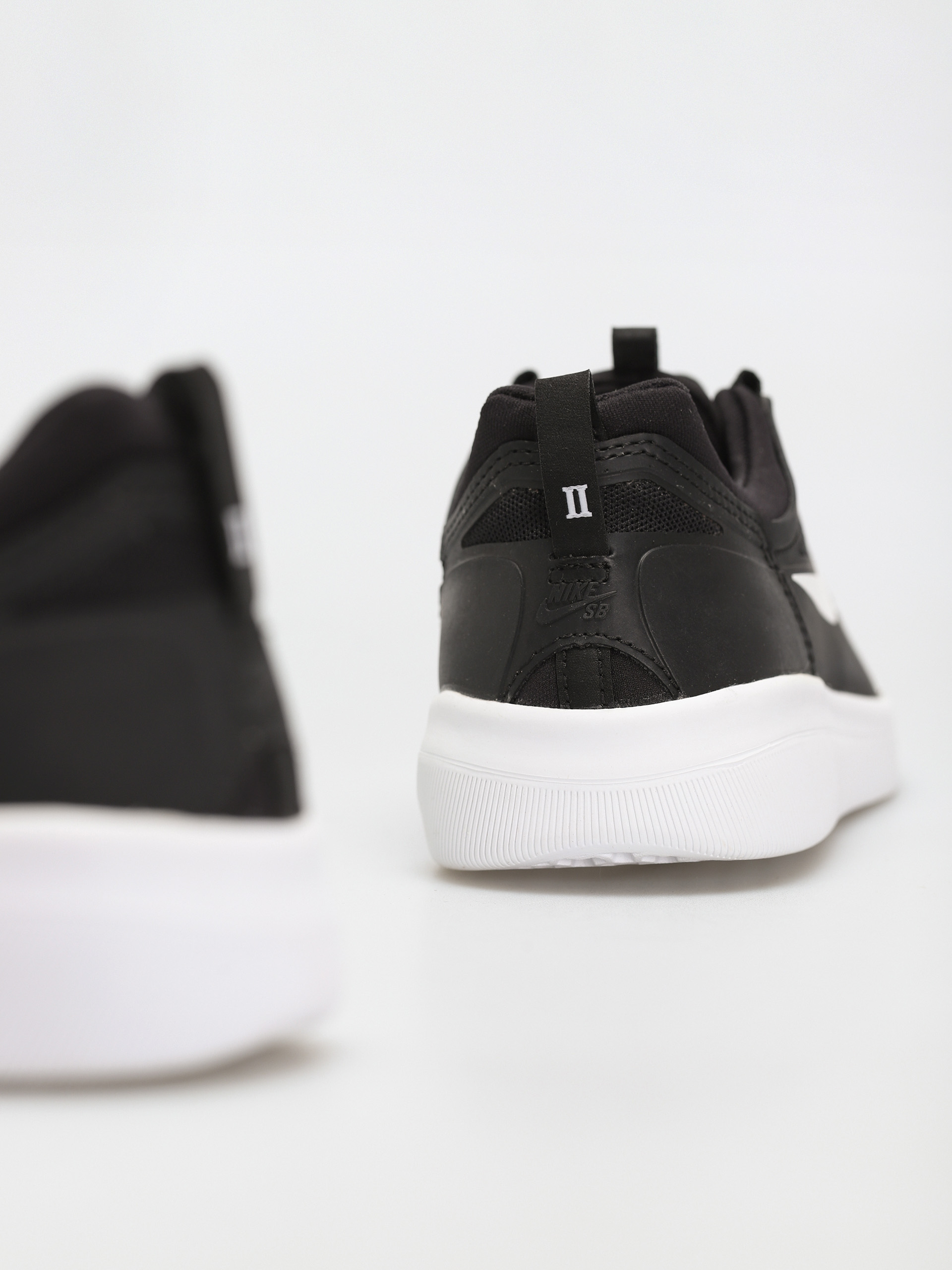 Topánky Nike SB Nyjah Free 2 (black/white black black)