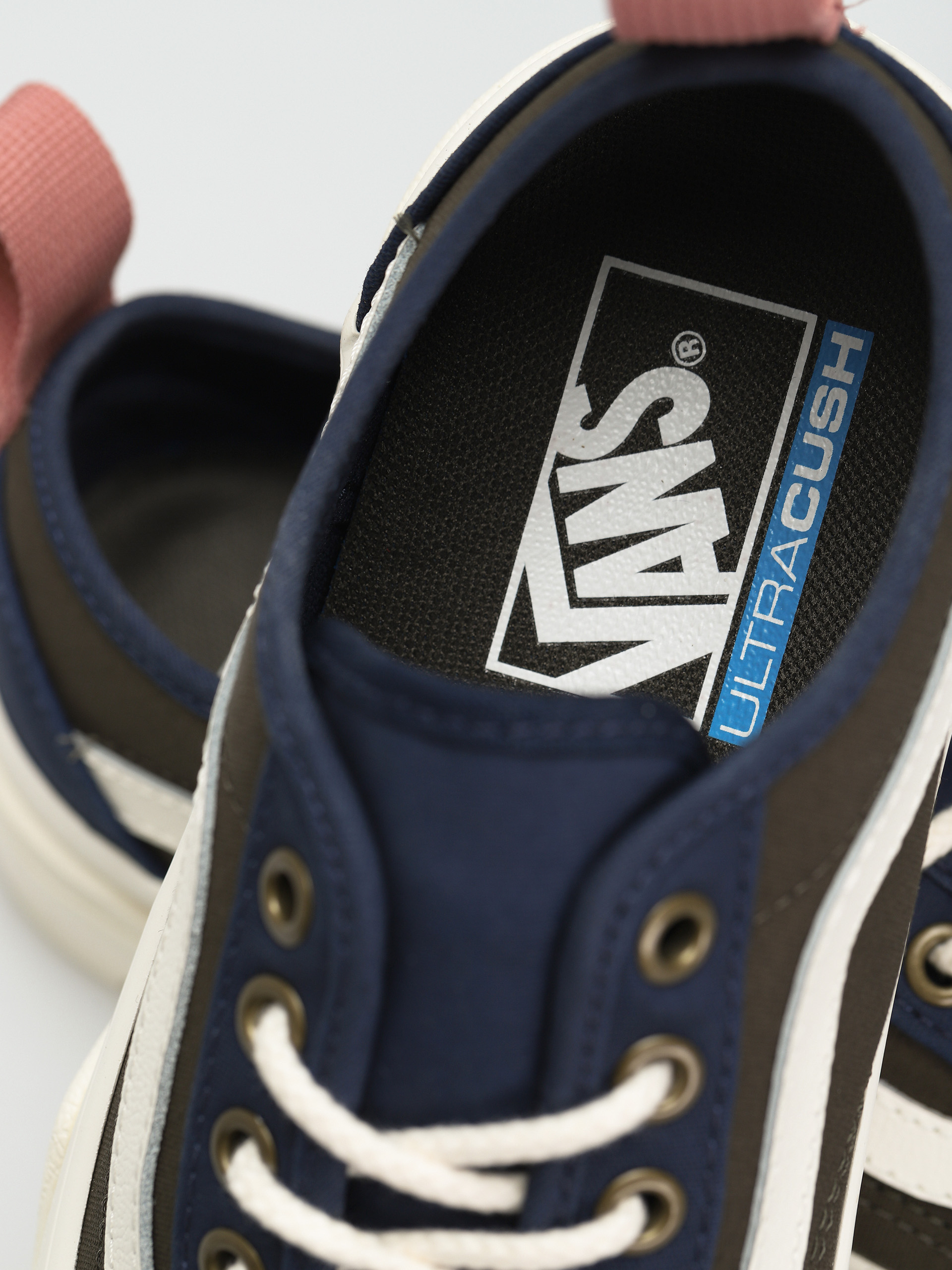 Topánky Vans Sentry Old Skool Wc (waxed canvas/forest night/marshmallow)