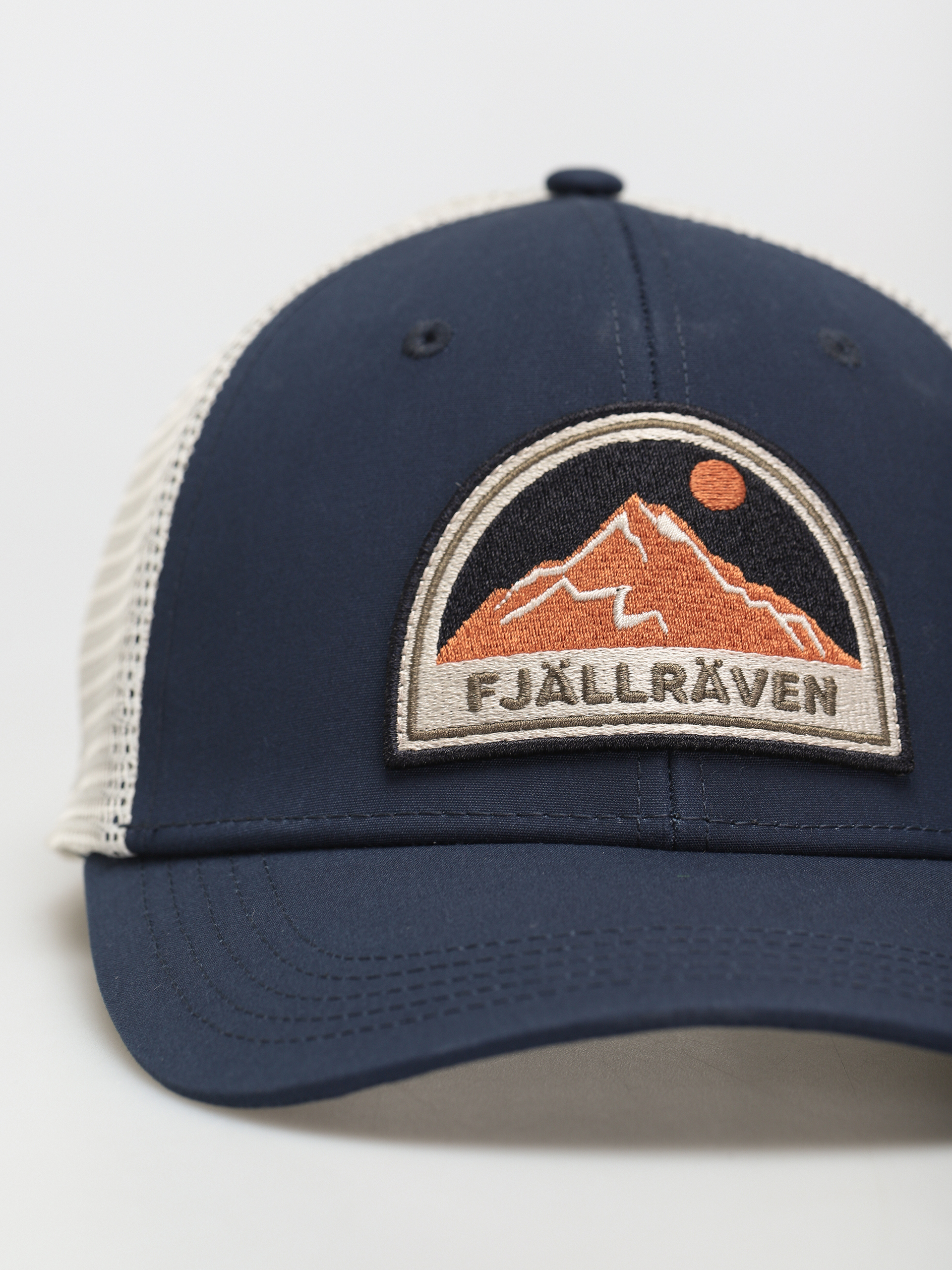 Šiltovka Fjallraven Badge Langtradarkeps (navy)