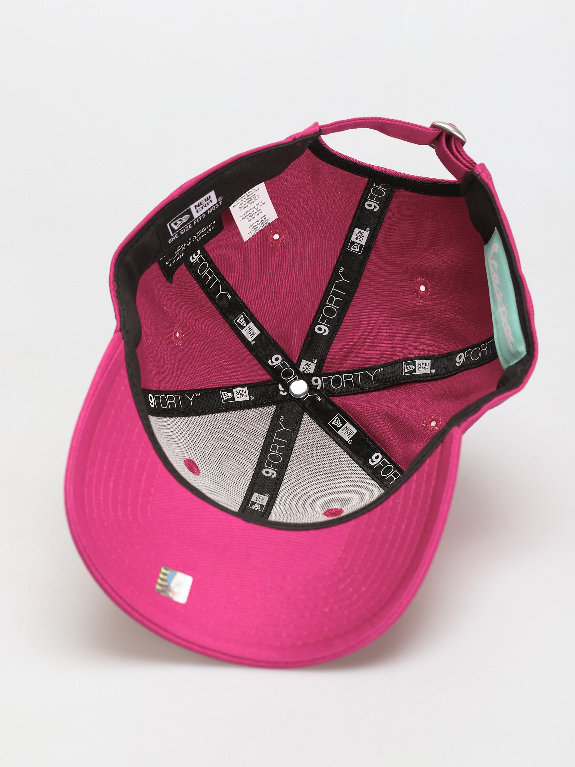 Šiltovka New Era Vespa Essential 9Forty (pink)