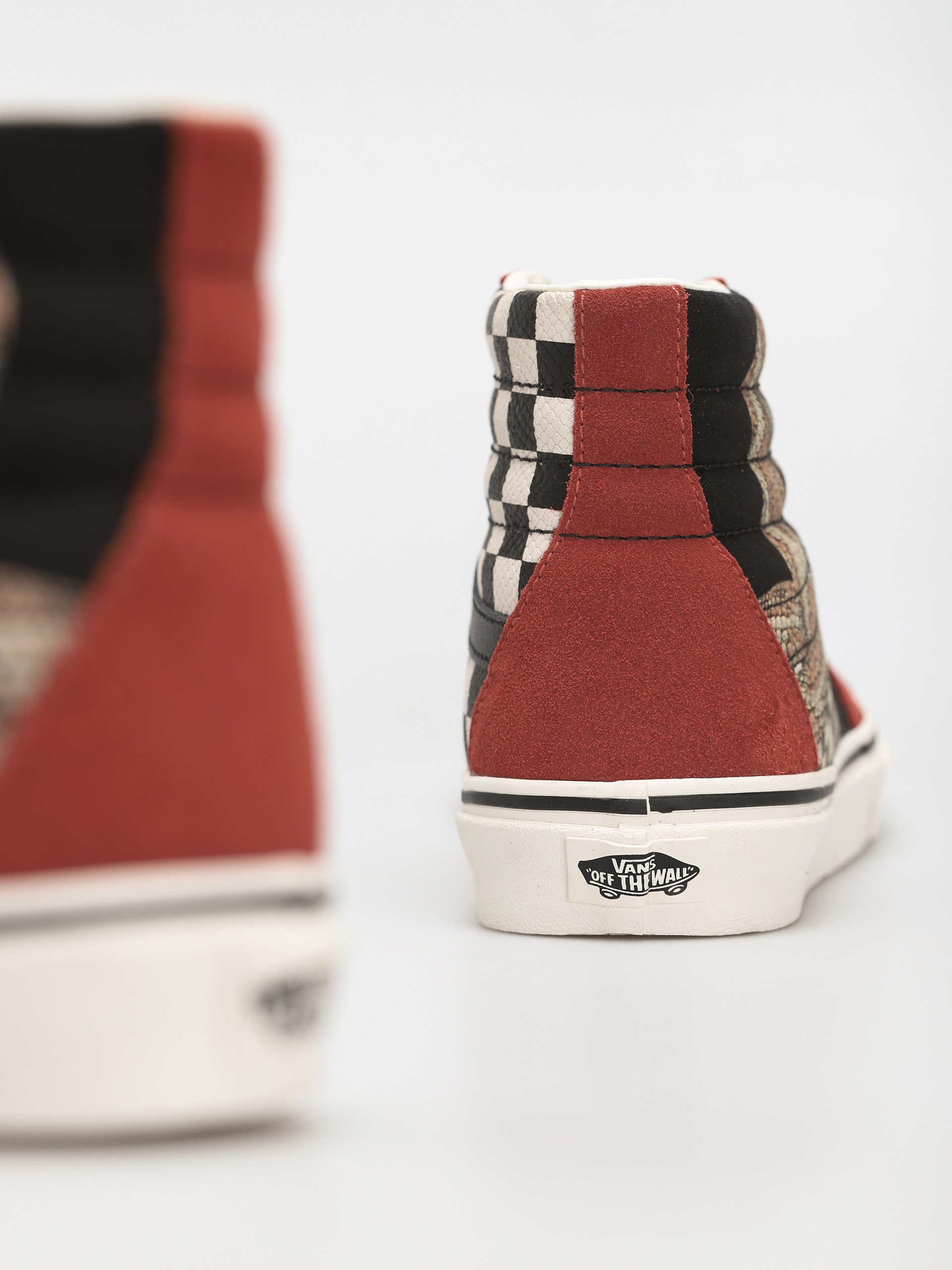 Topánky Vans Sk8 Hi (desert/snake/chili oil)