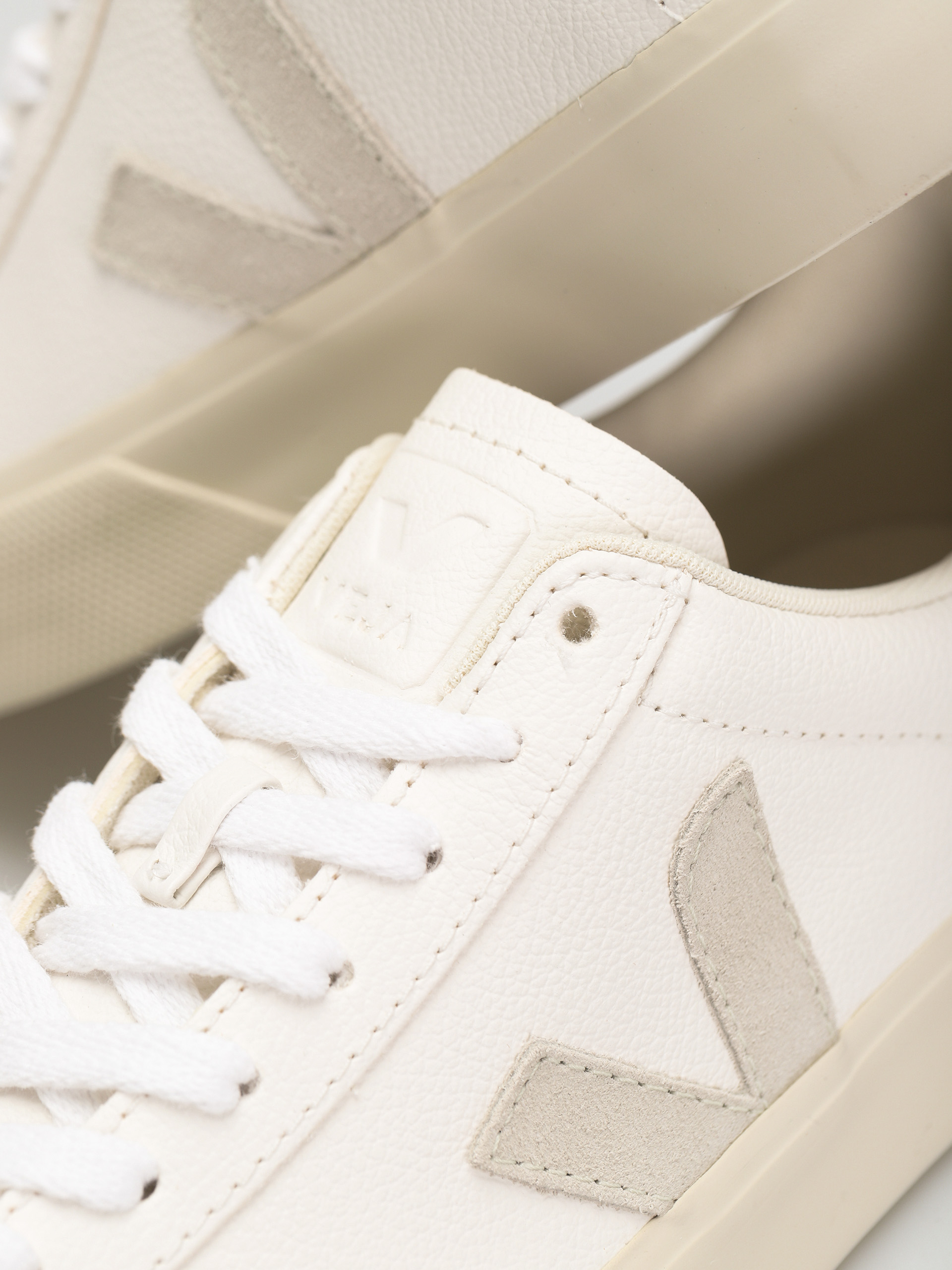 Topánky Veja Campo Wmn (extra white natural suede)