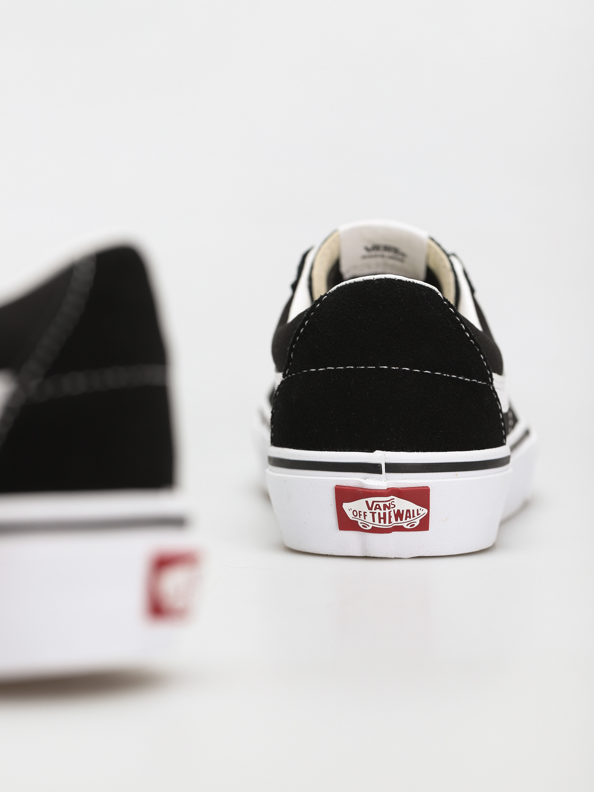 Topánky Vans Sk8 Low (black/true white)