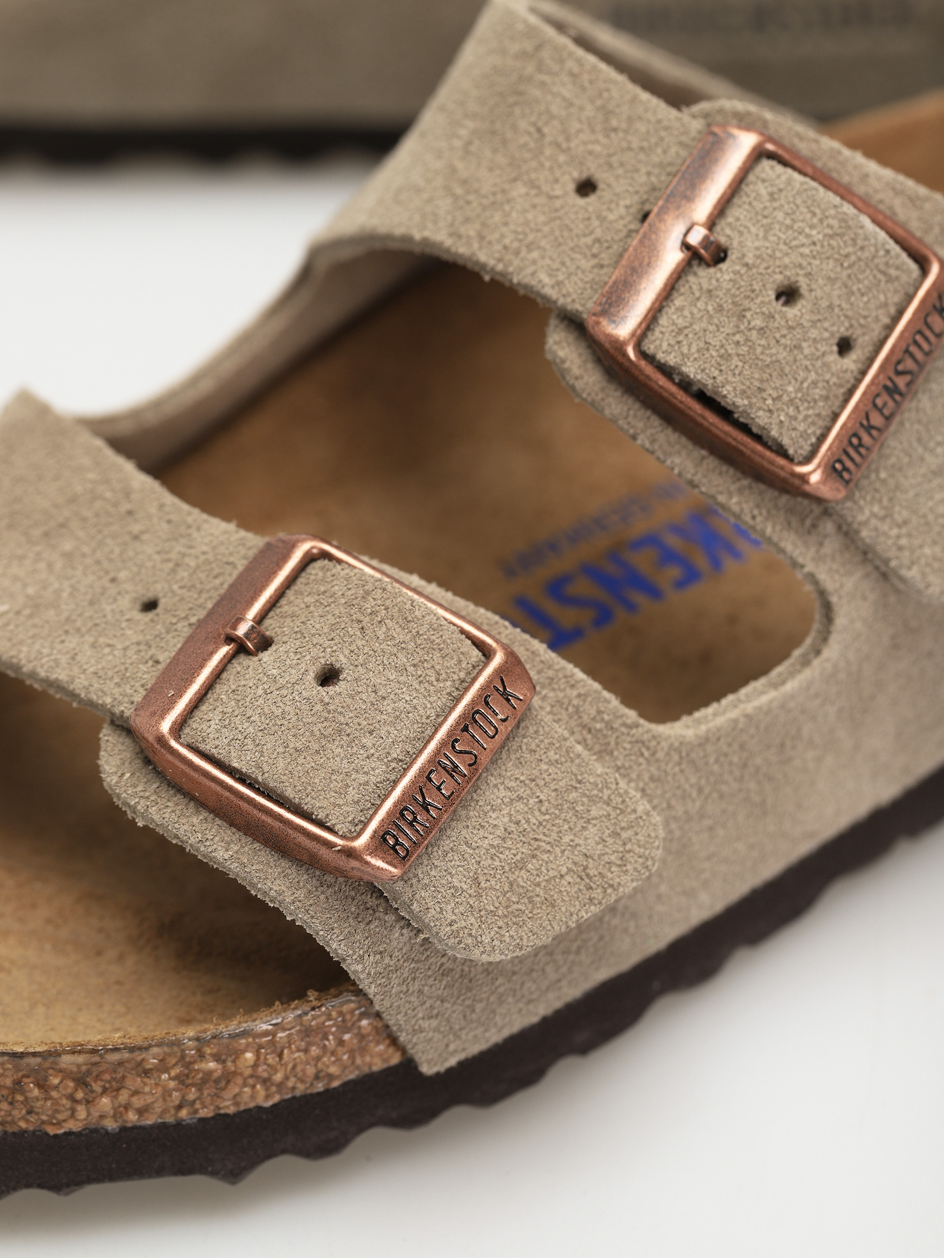 Šľapky Birkenstock Arizona Sfb Narrow Wmn (taupe suede leather)
