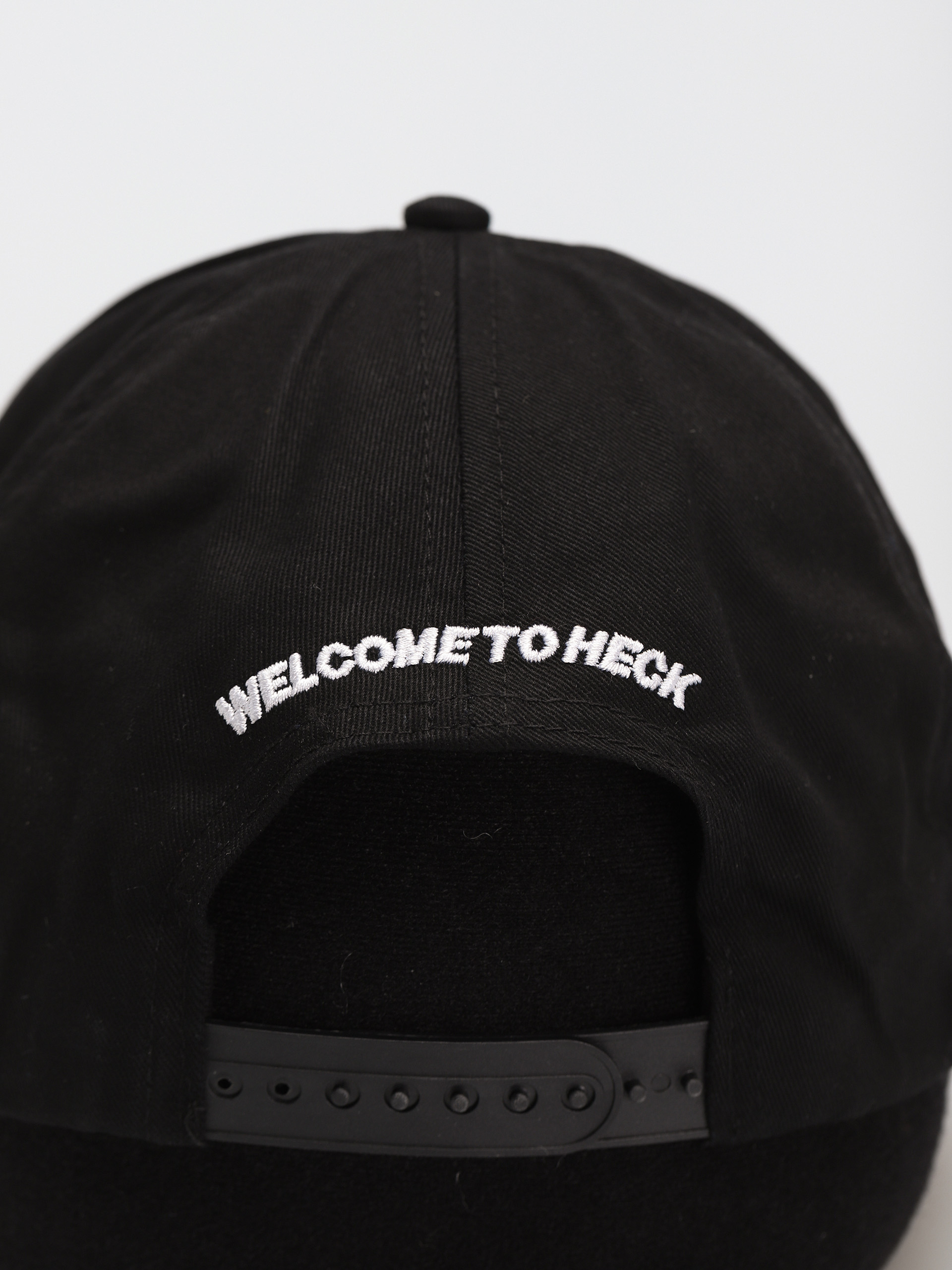 Šiltovka RipNDip Welcome To Heck (black)