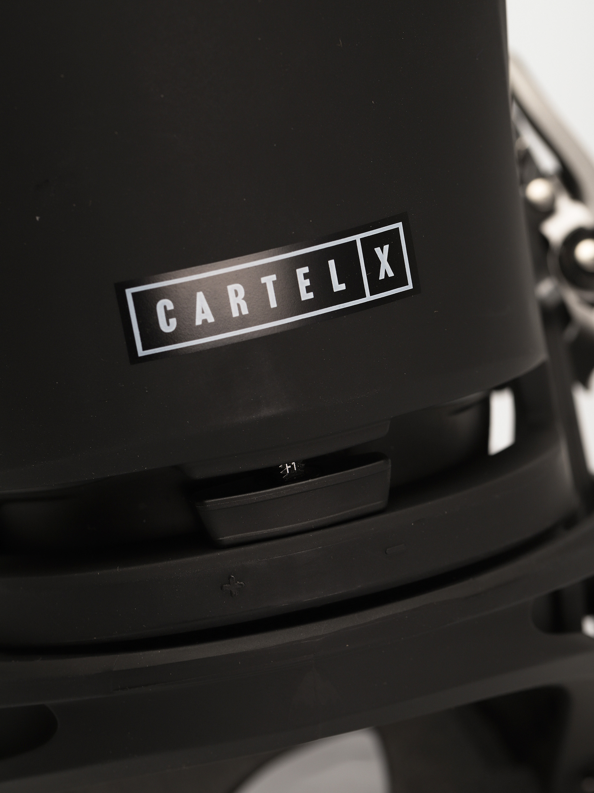 Pánske Snowboardové viazanie Burton Cartel X Est (black)