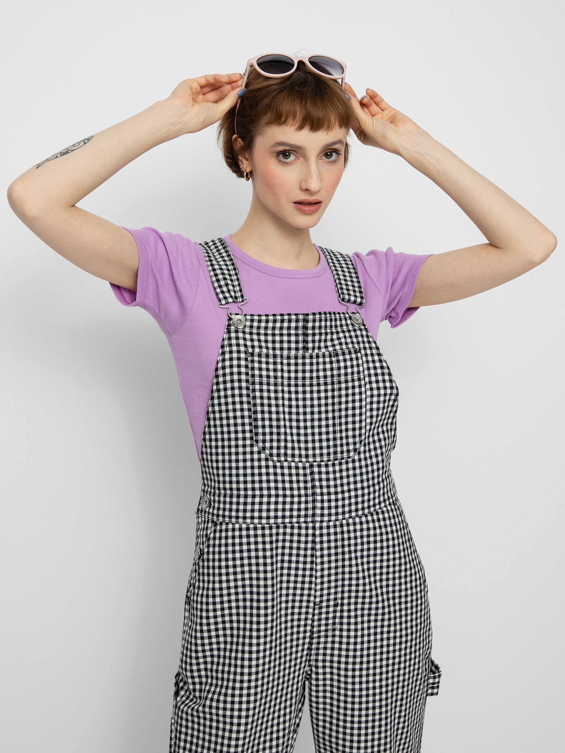 Nohavice Brixton Christina Crop Overall Wmn (black gingham)
