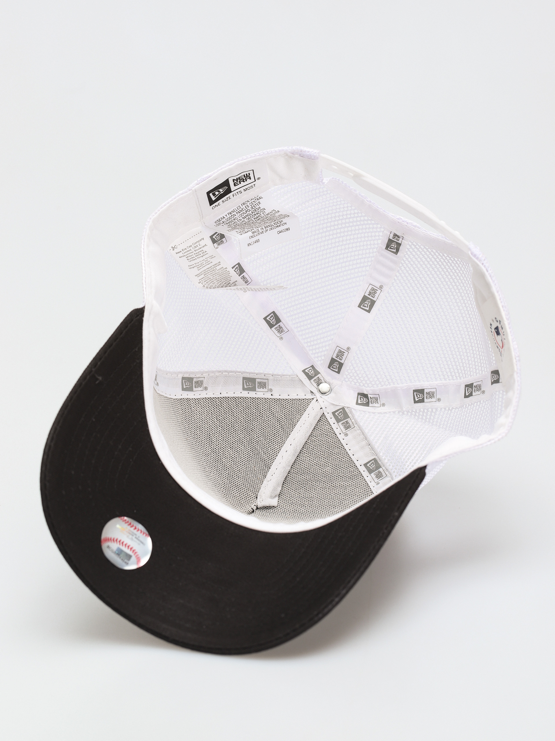 Šiltovka New Era Clean Trucker New York Yankees ZD (black/white)