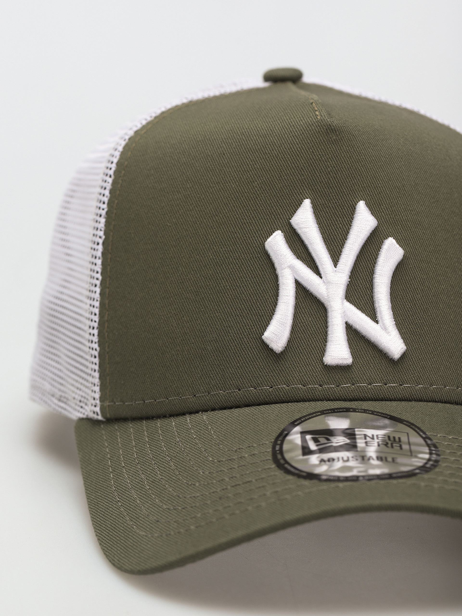 Šiltovka New Era League Essential 9Forty Trucker New York Yankees (green)