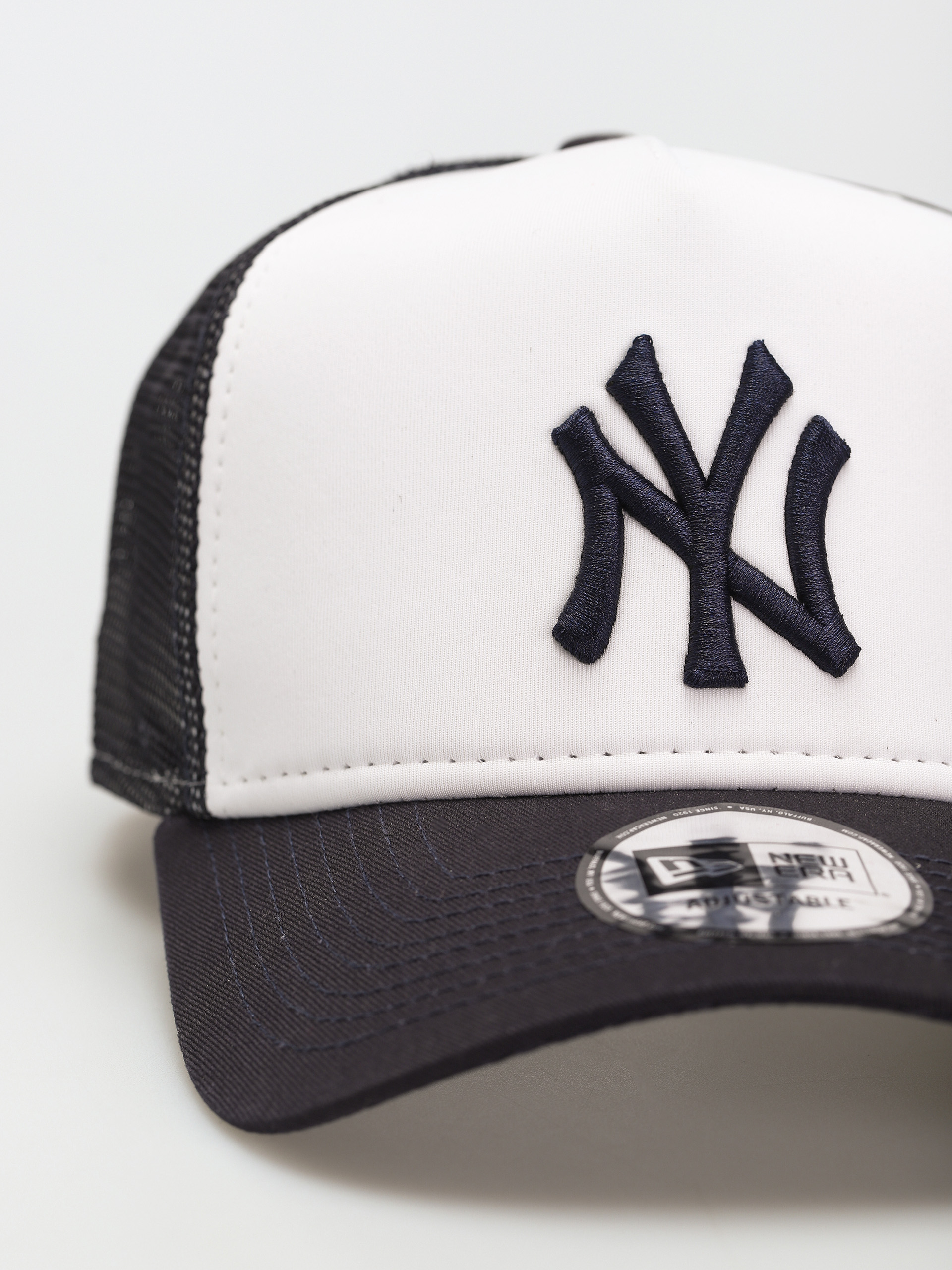 Šiltovka New Era Team Block Trucker New York Yankees (black/white)