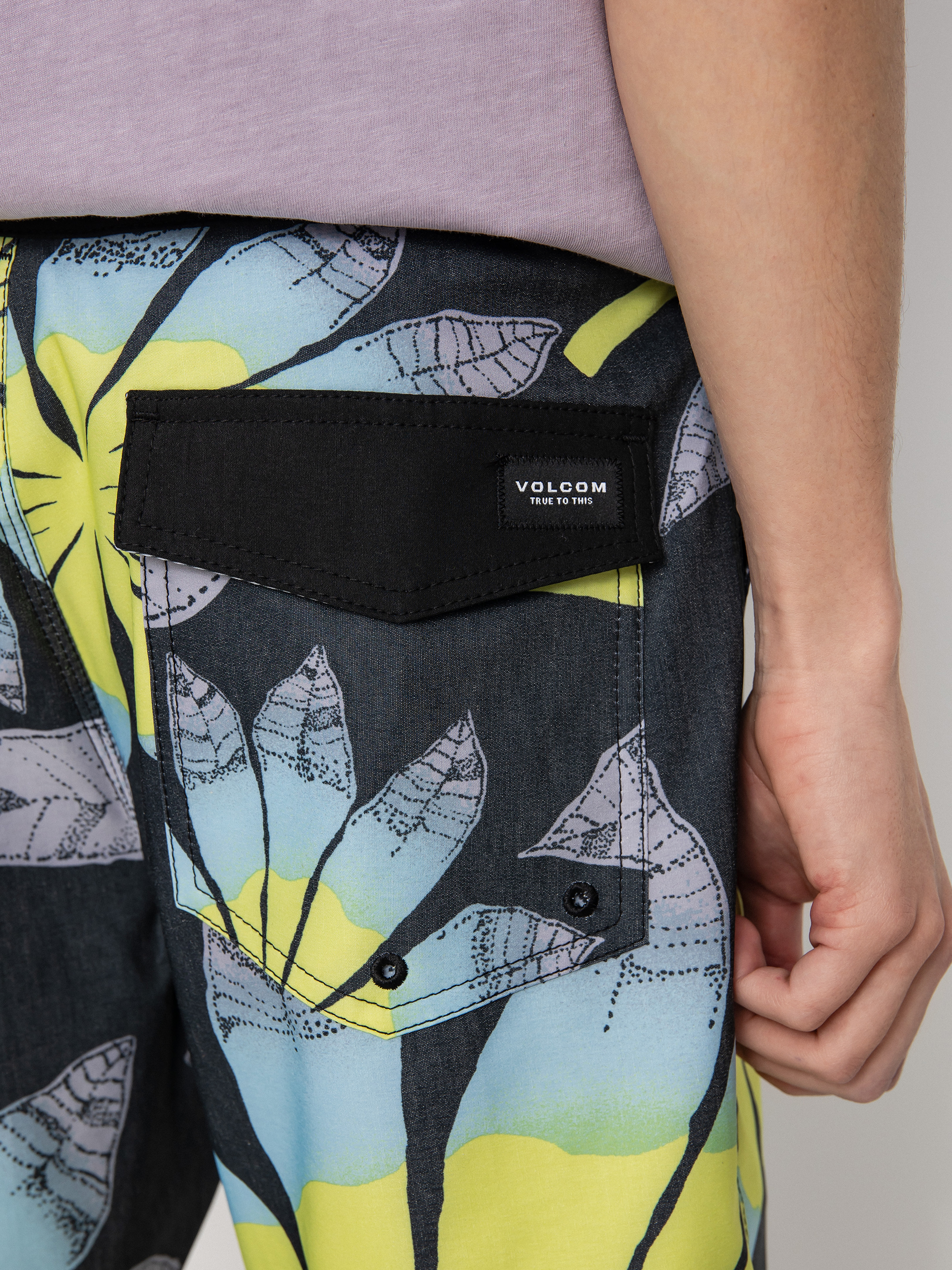 Plážové kraťasy Volcom Sunder Stoney 19 (black)