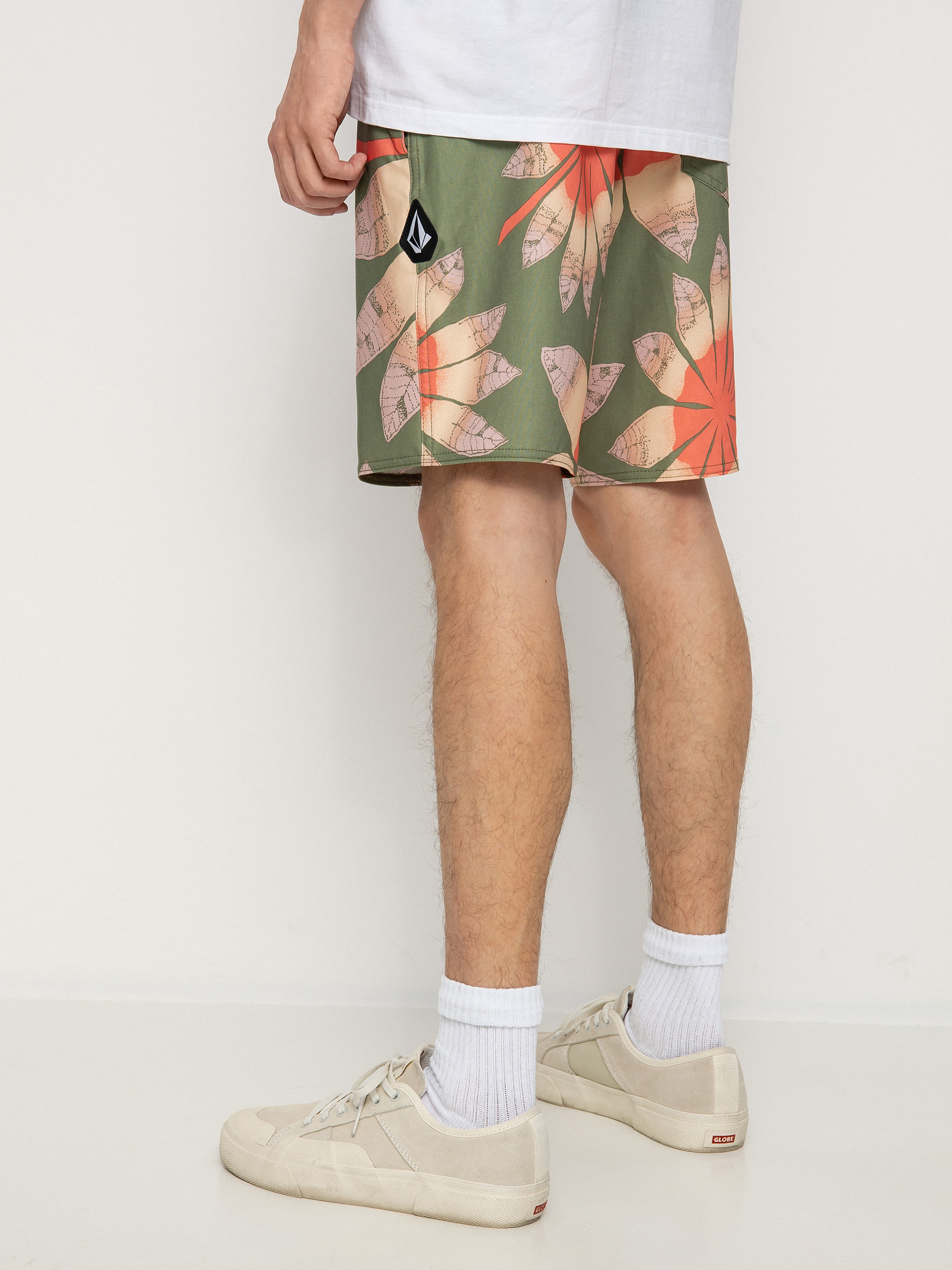 Plážové kraťasy Volcom Sunder Stoney 19 (martini olive)