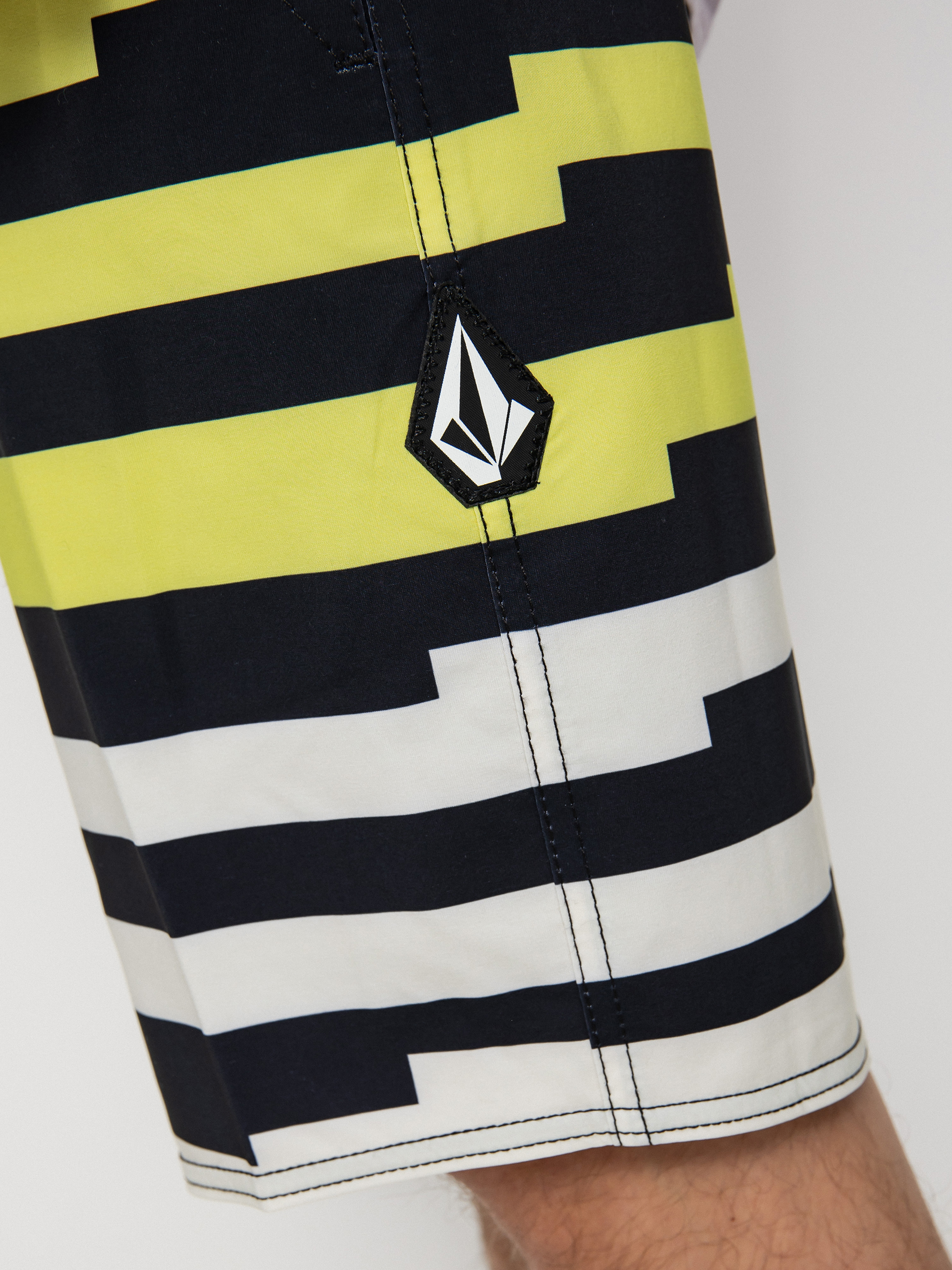 Plážové kraťasy Volcom Juxt Quarta Mod 20 (black)