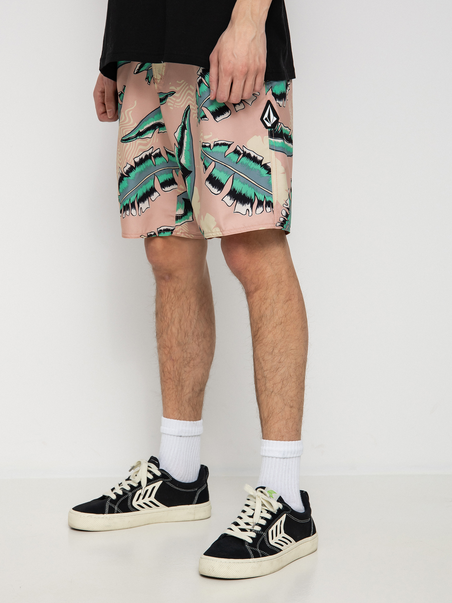 Plážové kraťasy Volcom Detoonator Mod 19 (misty rose)