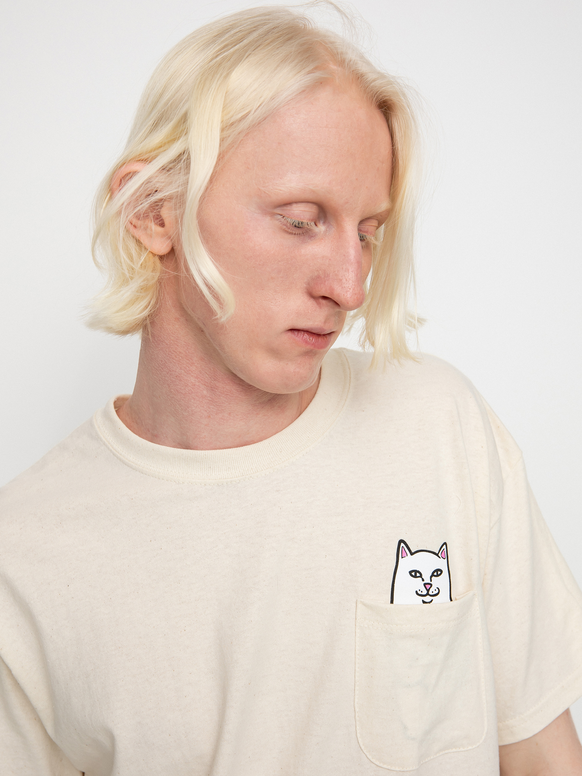 Tričko RipNDip Lord Nermal Pocket (natural)