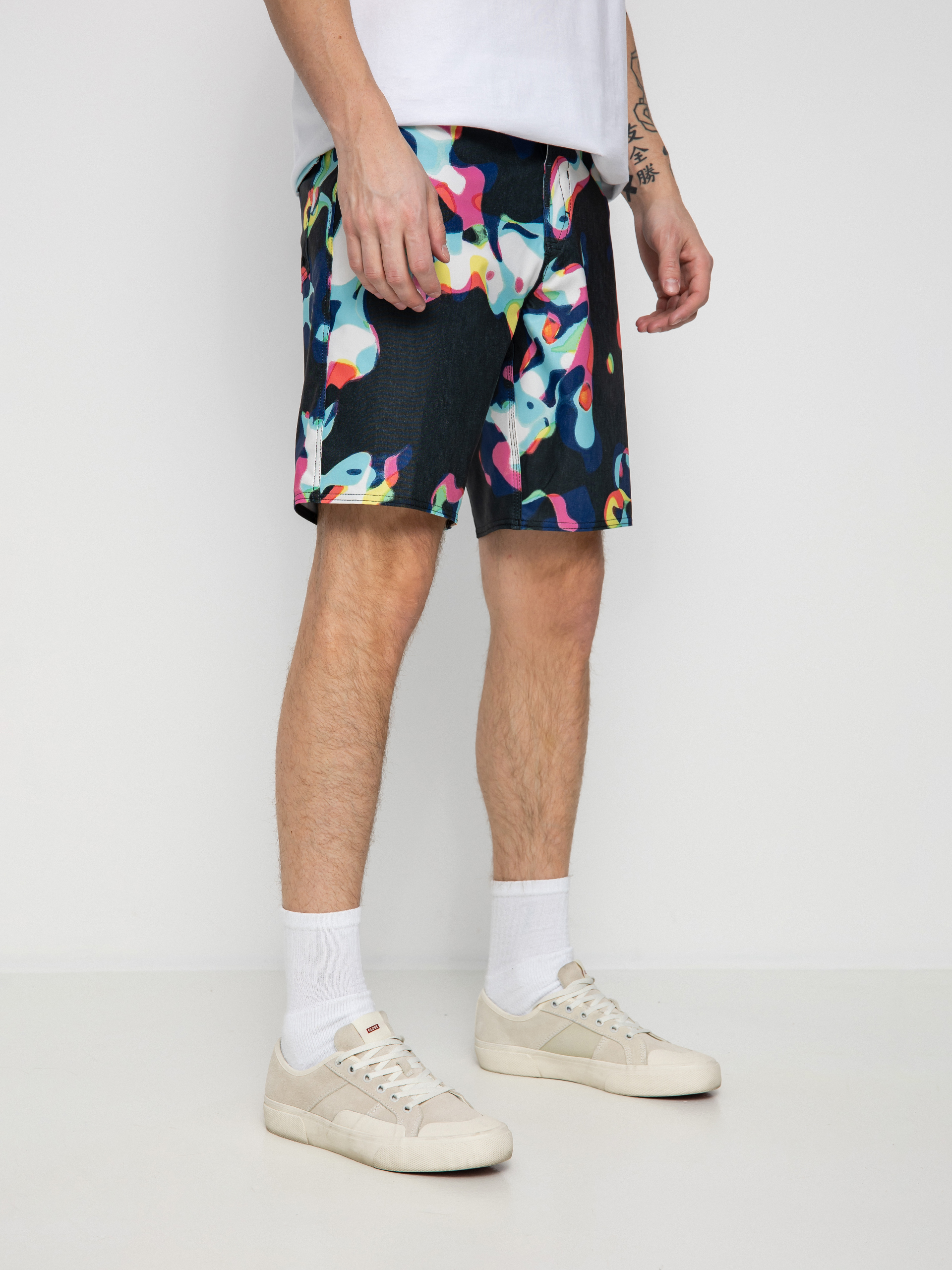 Plážové kraťasy Volcom Saturate Stoney 19 (black)