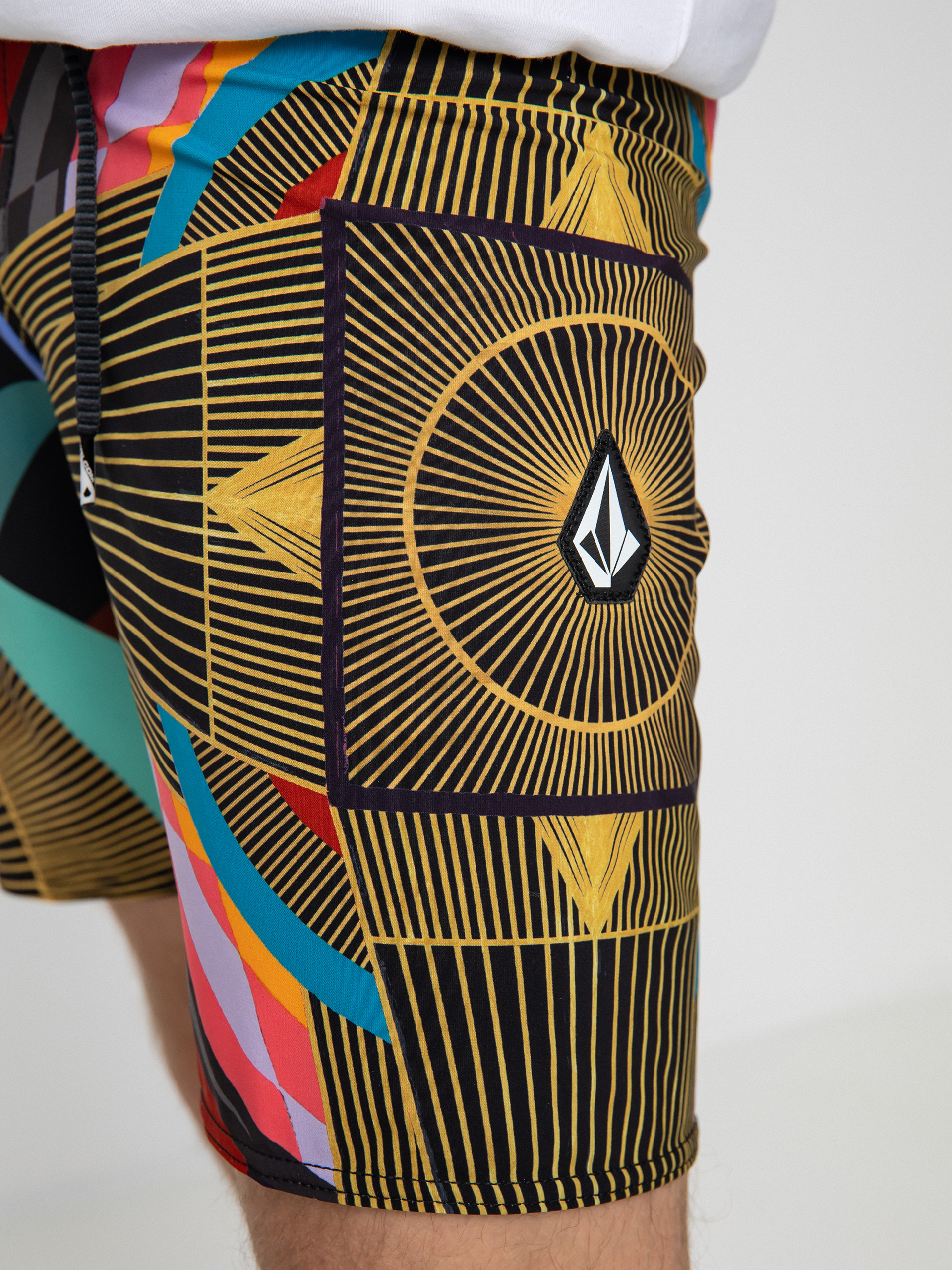 Plážové kraťasy Volcom Thomas Hooper Mod 19 (multi)